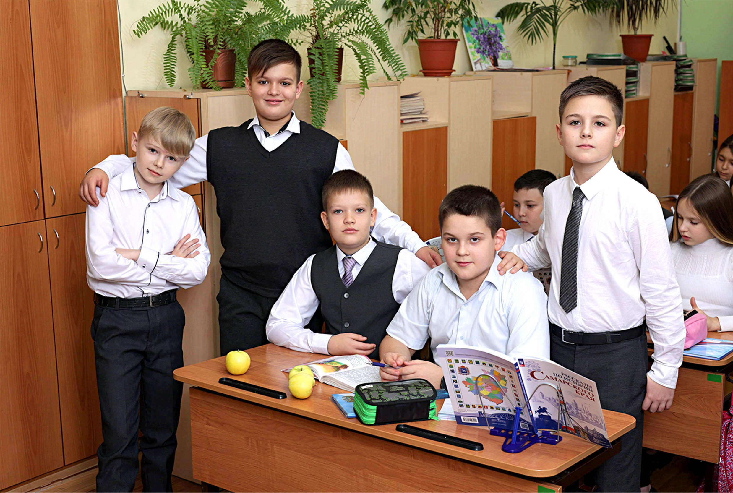 Начальная школа в школе образцы. Выпускные альбомы в г. Самара, Самарская область