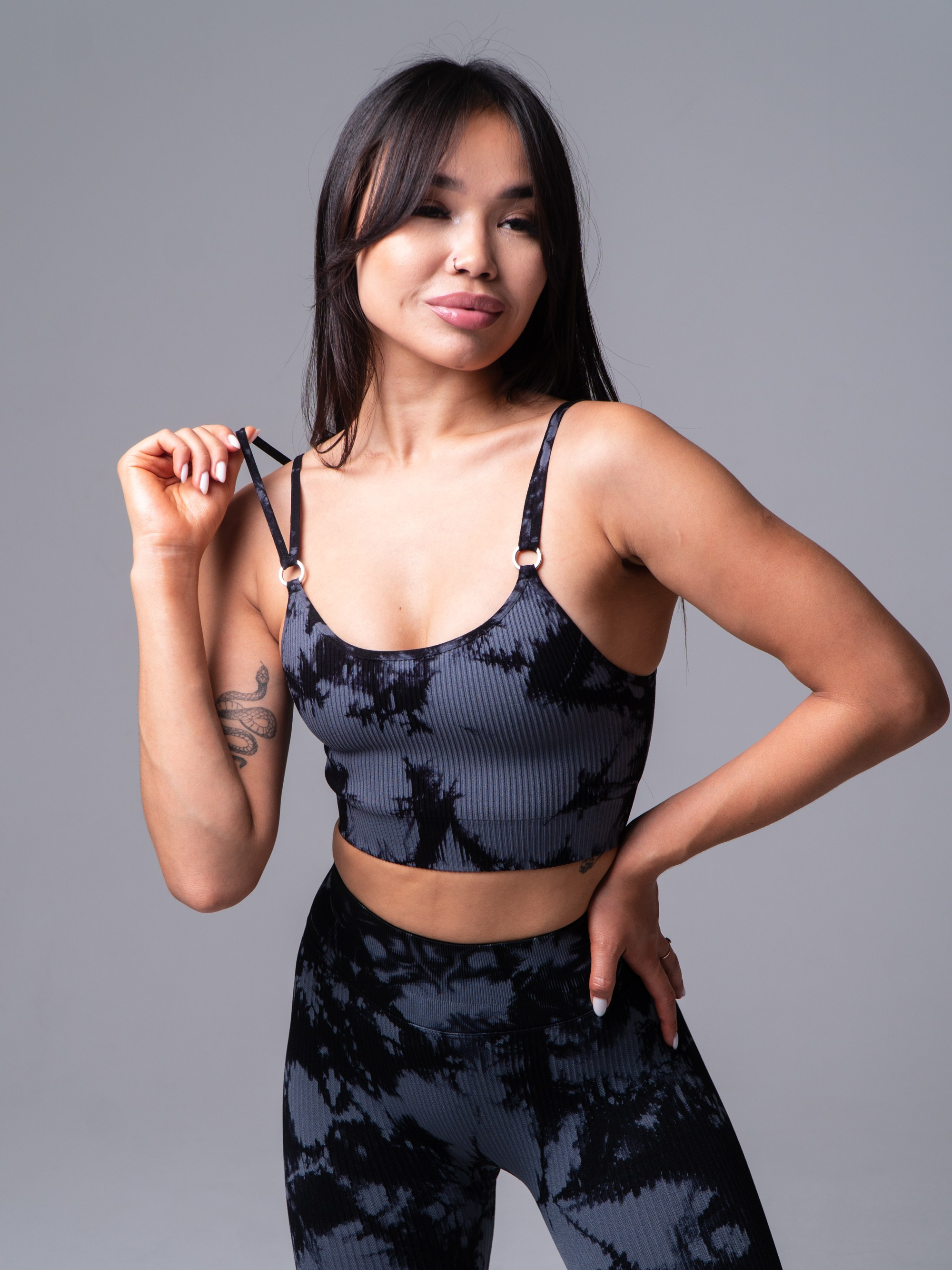 Модельная съемка. Фото для Маркетплейсов