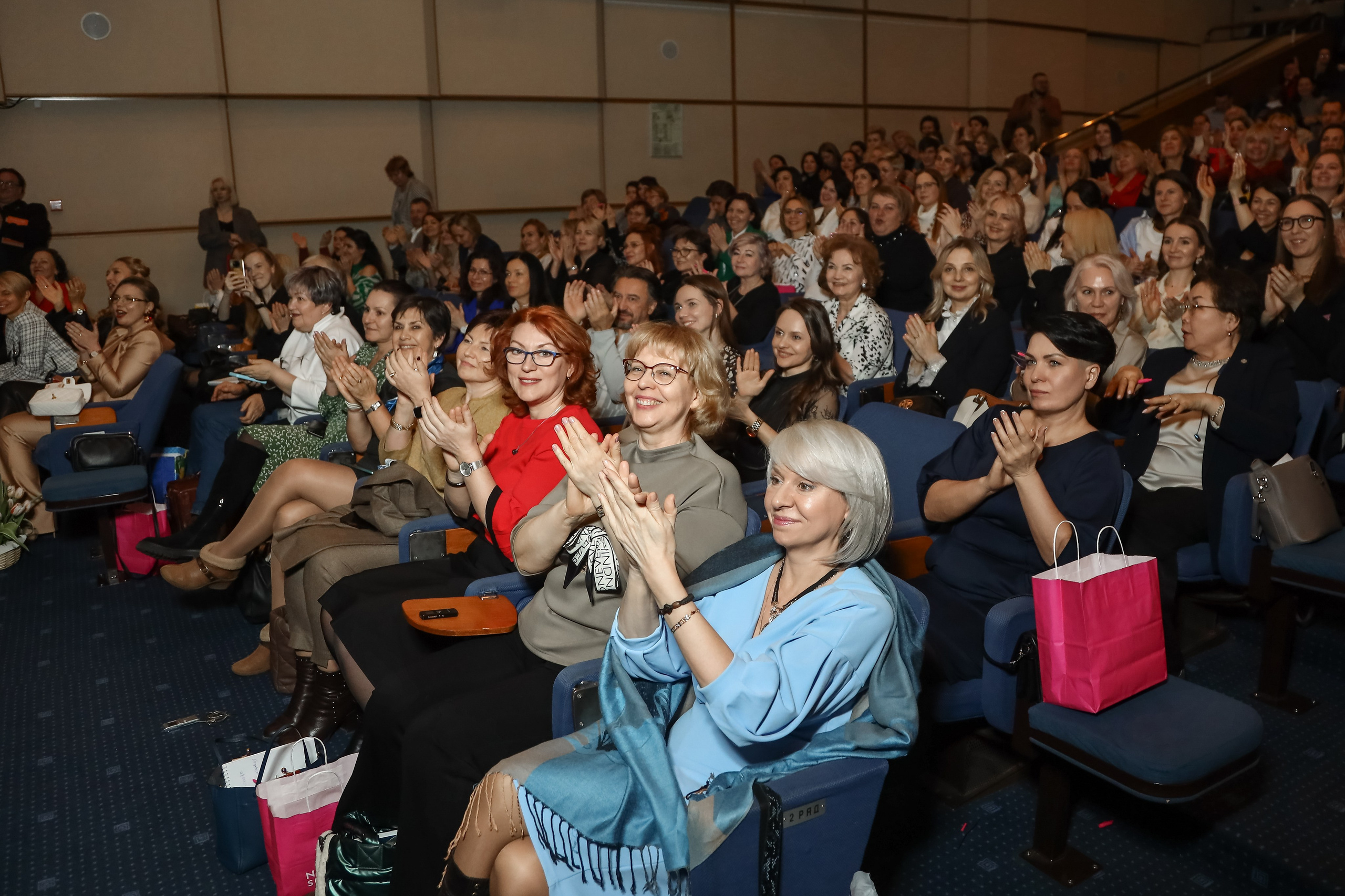 NSP Большая конференция. Фотограф Антон Чупринин