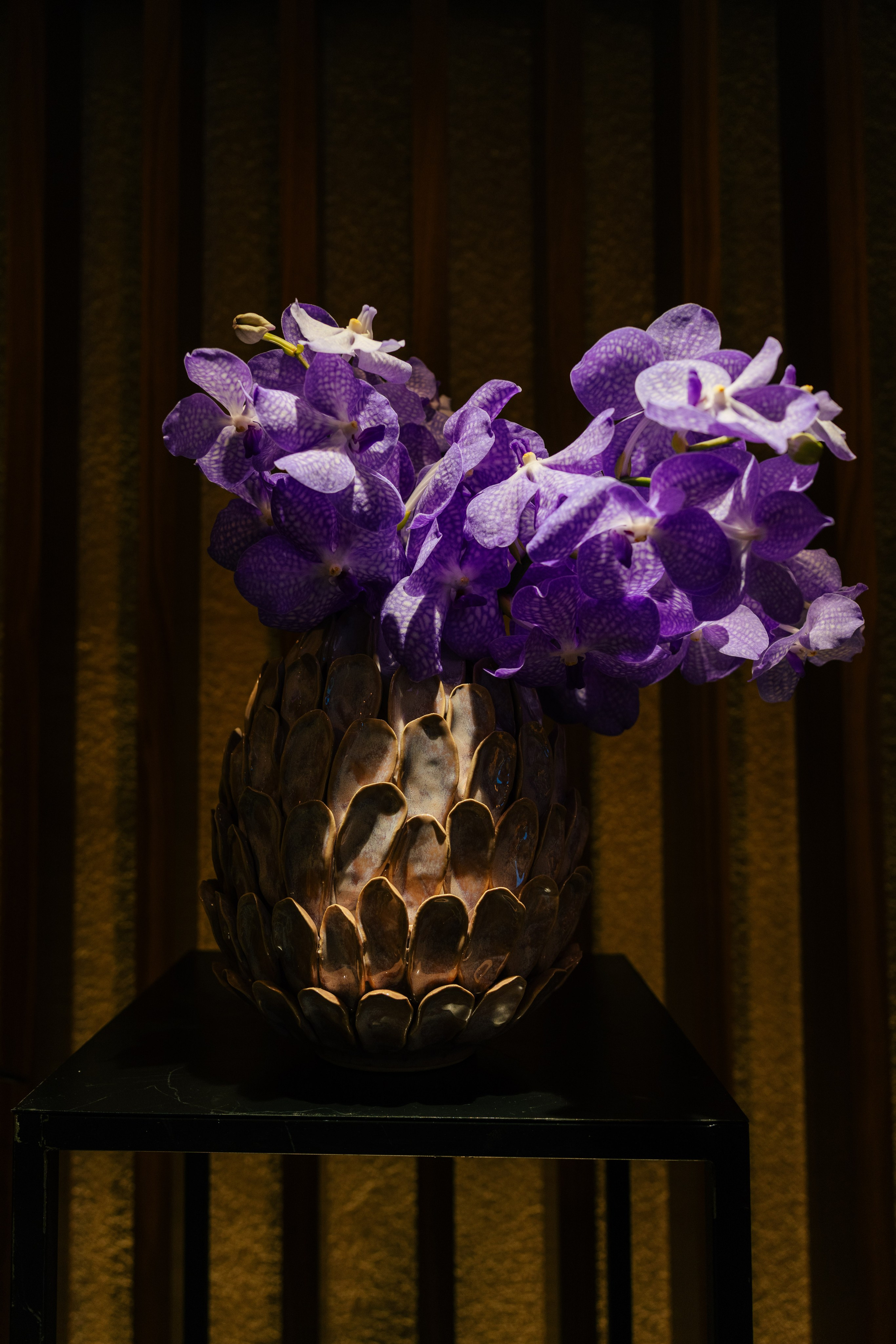 Vibrant flower designs by Araik Galstyan illuminated at the Meliá Hotel private event.