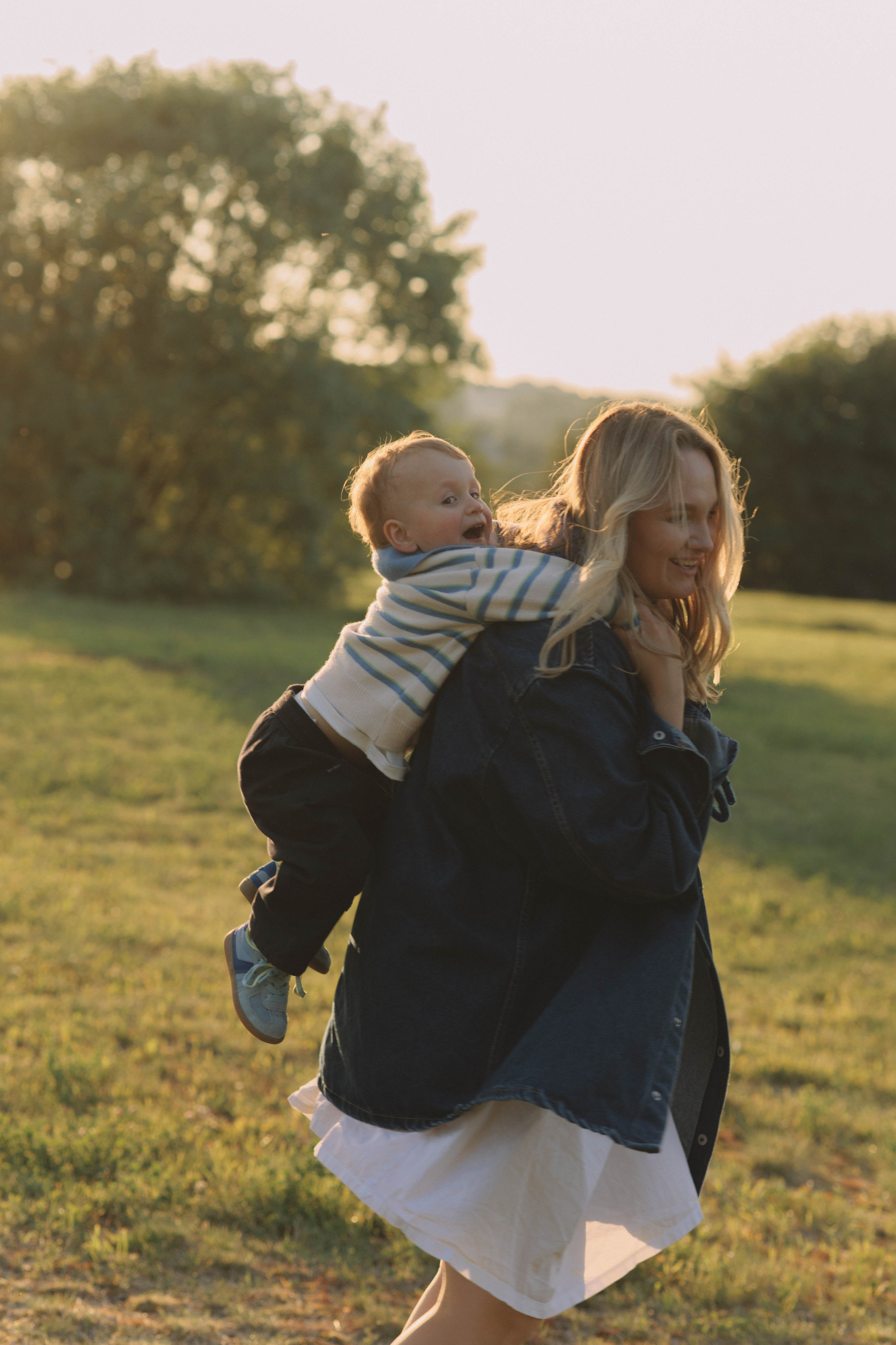 Прогулка по парку. Фотография о важном