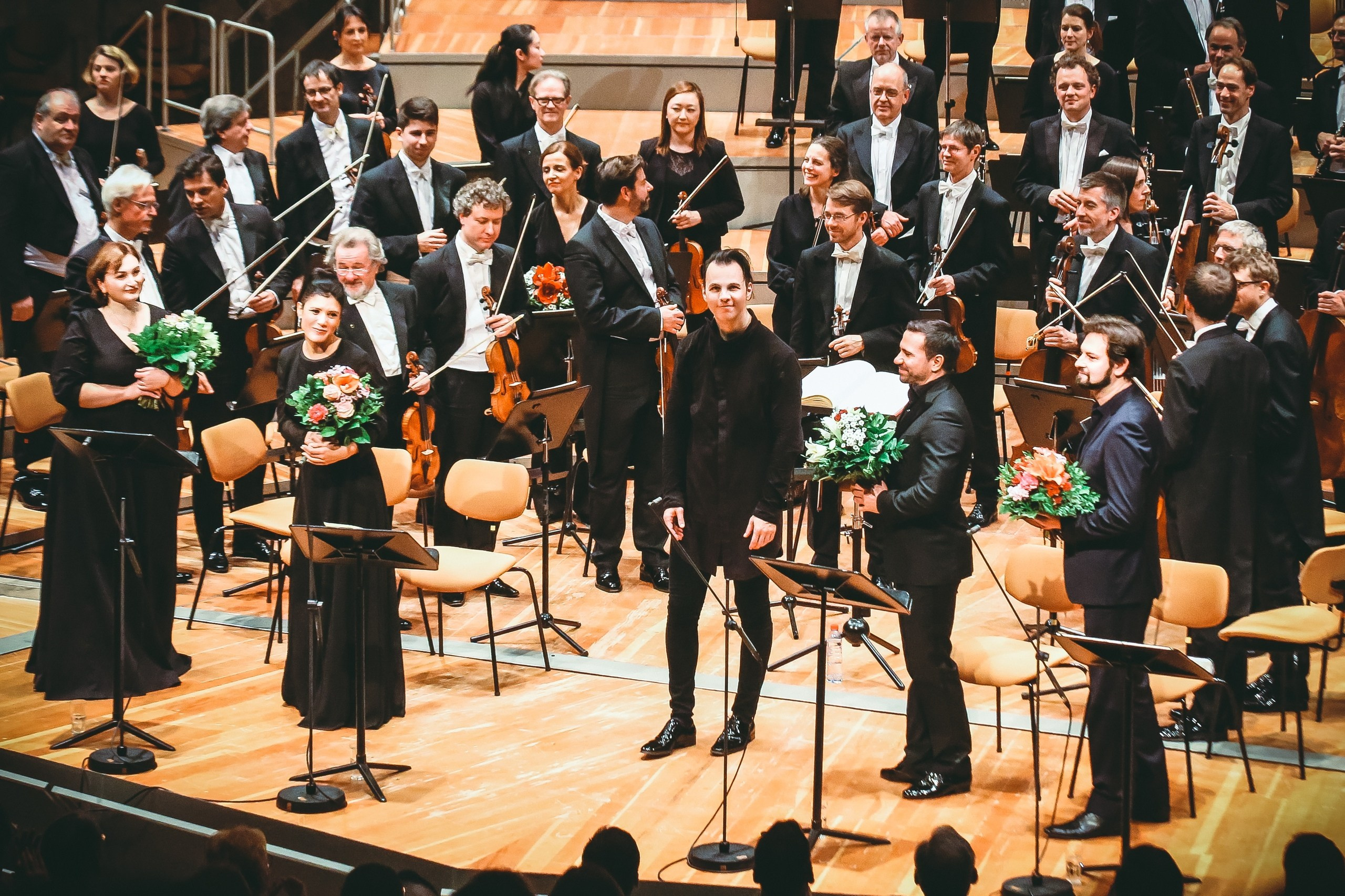Теодор Курентзис исполнил вердиевский Реквием с берлинскими филармониками. Дарья Письменюк / Darya Leitstern — фотограф, музыкант, журналист, путешественник