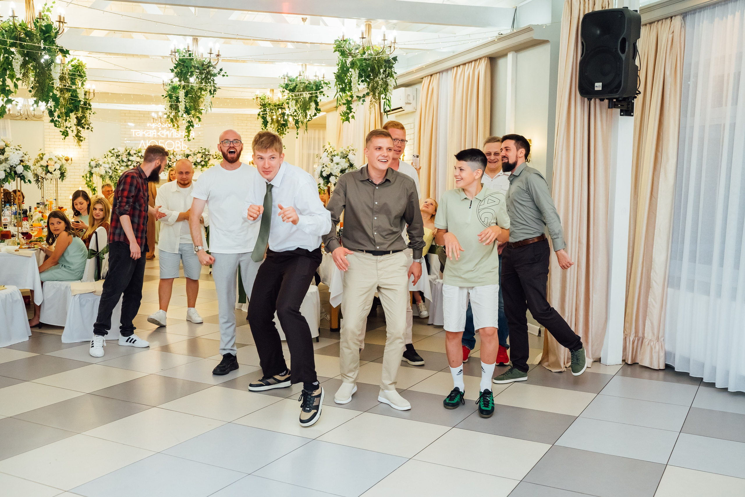 Дмитрий и Елизавета — свадебный день 25.07.2025. Свадебный фотограф в Коломне, Воскресенске, Егорьевске Владимир Петров