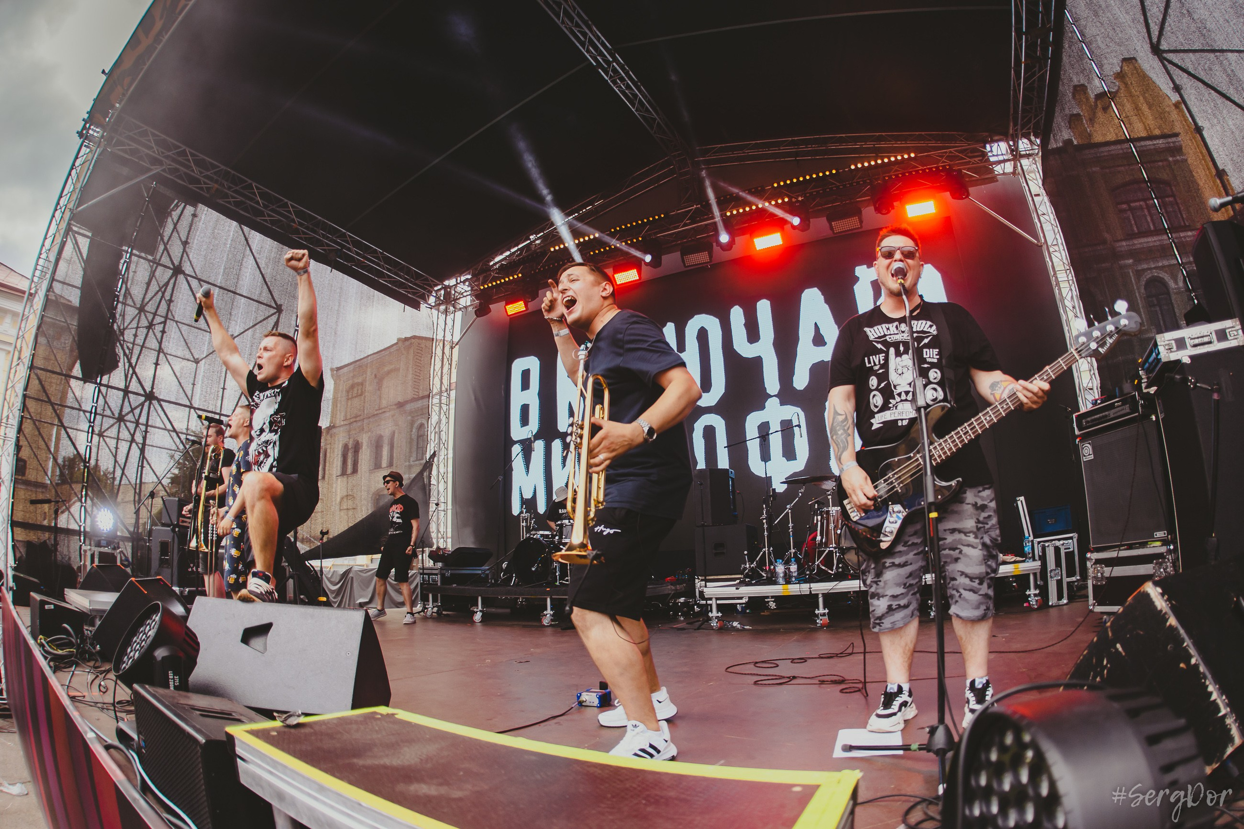 Включай Микрофон!, Панки в городе, антитлен, Двор Гостинки, Санкт-Петербург, 29.06.2024, SergDor, ПНХС, 29 июня 2024 года, #SergDor