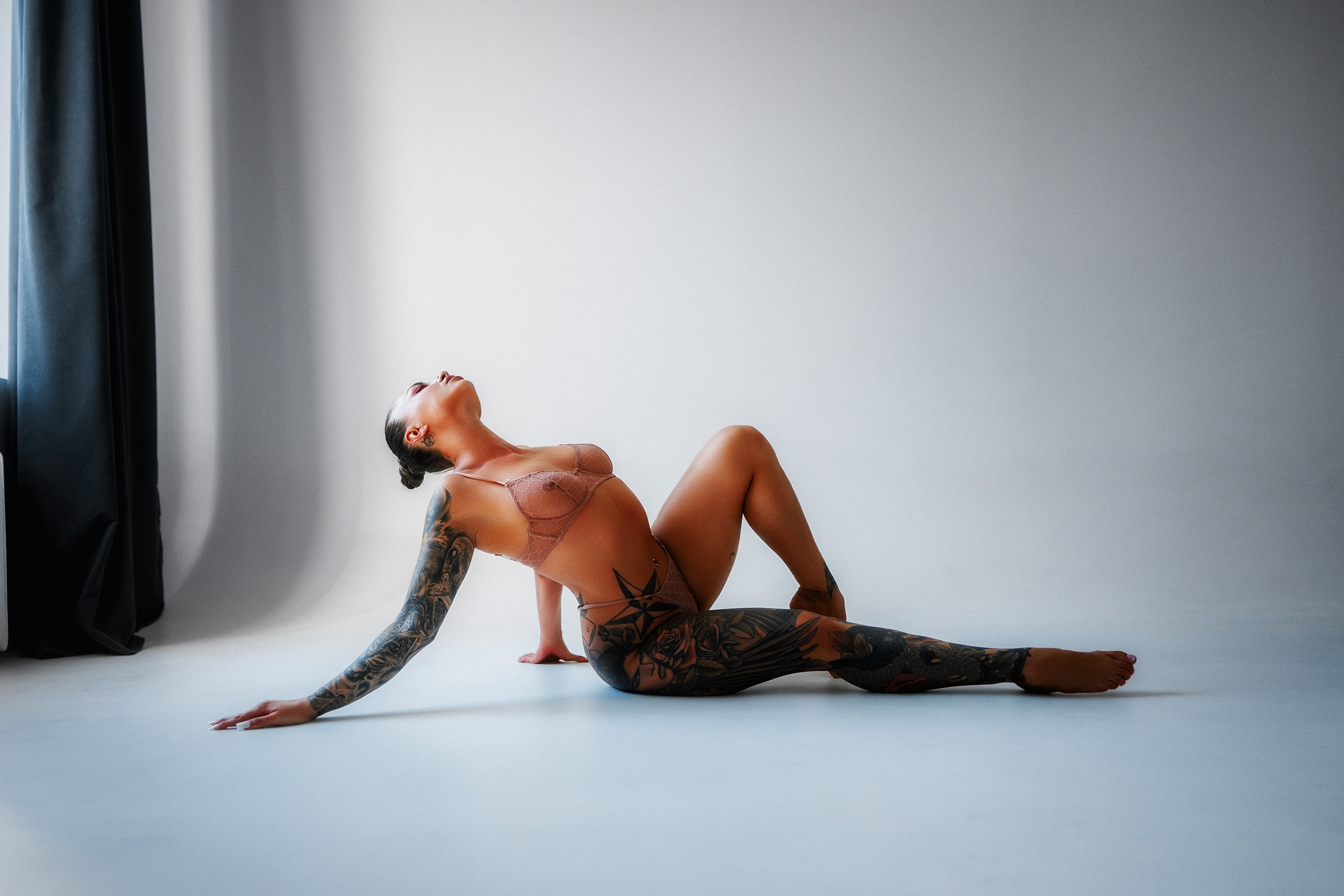 Yulia. Художественная портретная фотография и обучение позированию и ретуши