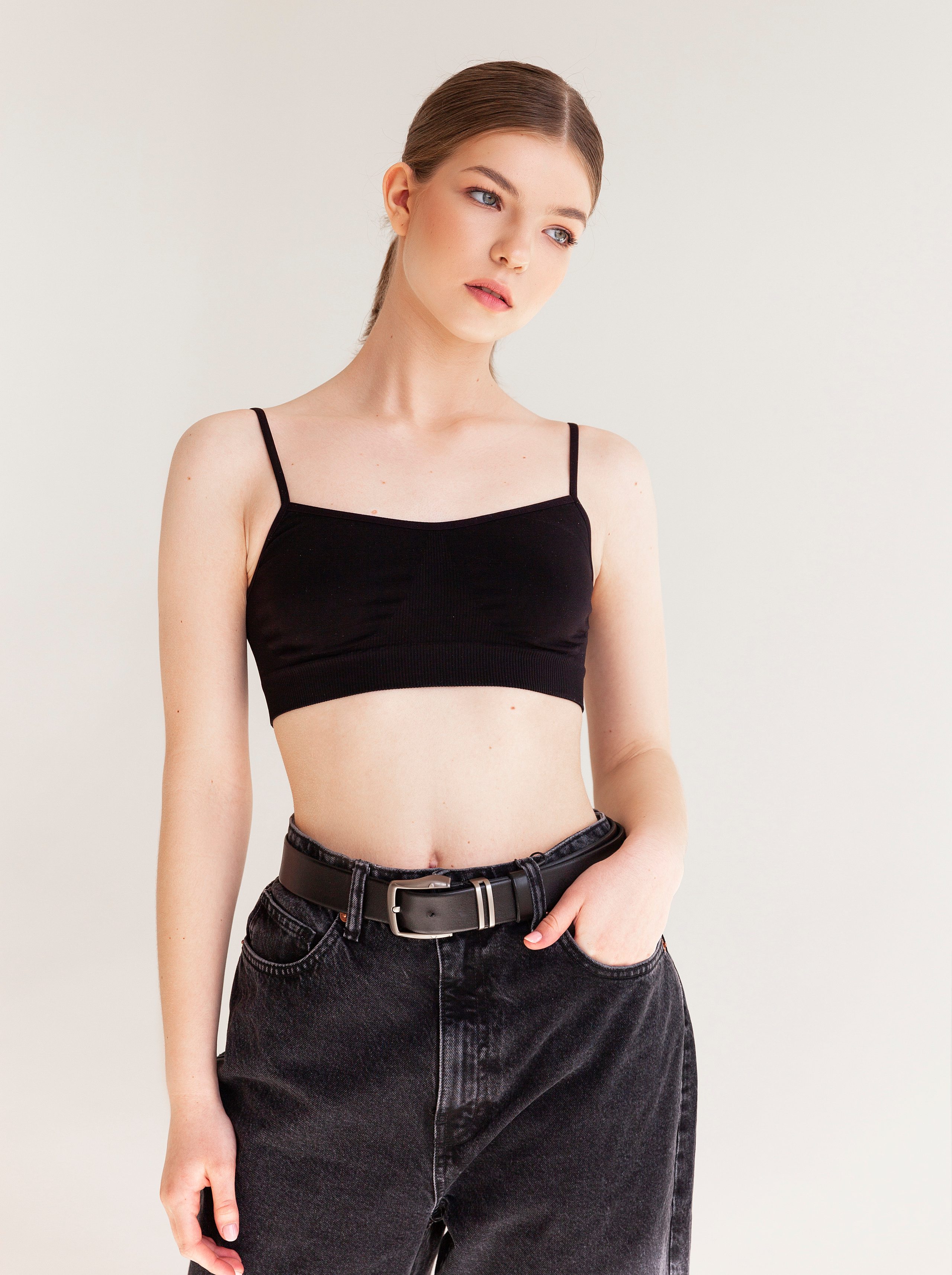 Sia. Материнское модельное агентство