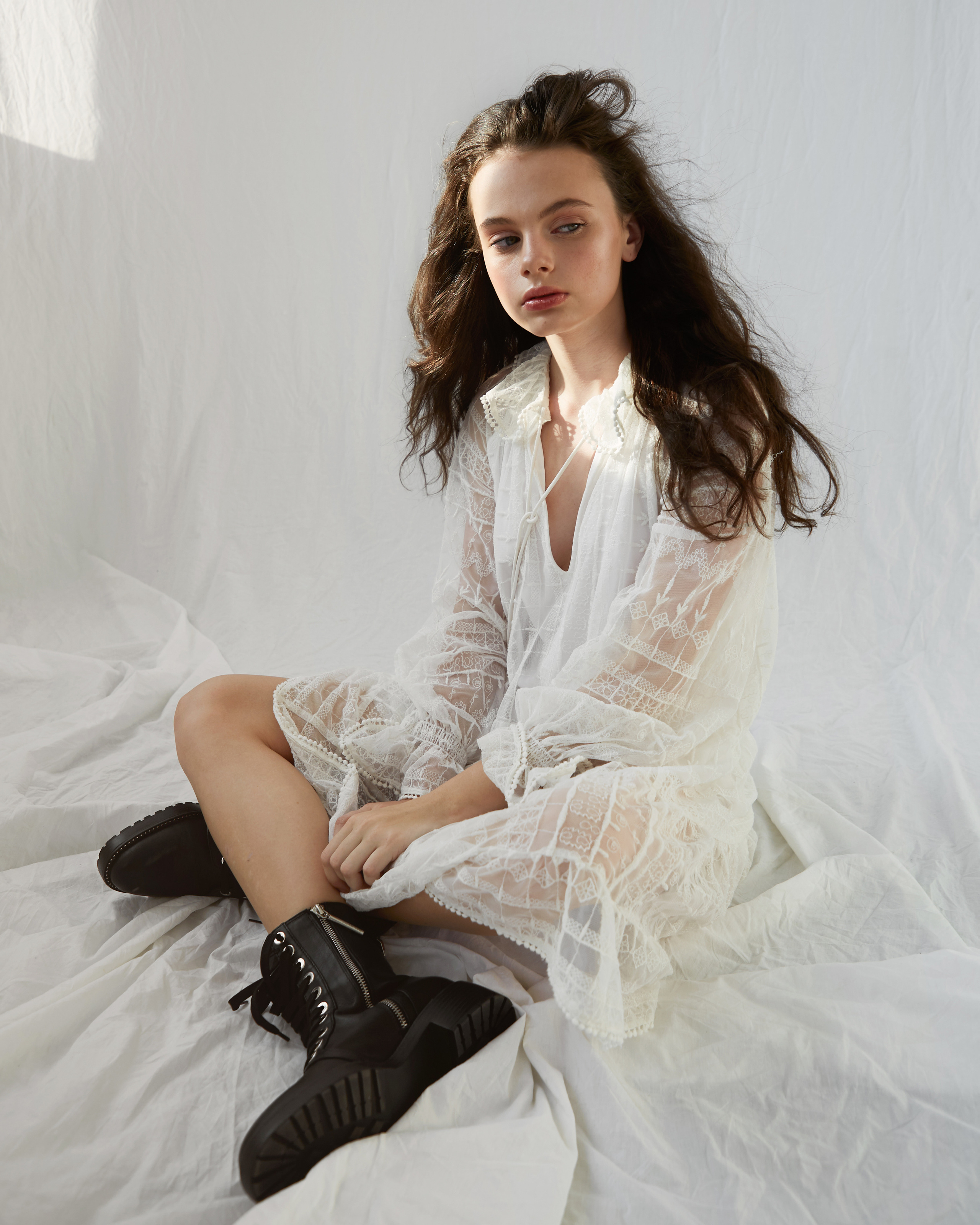 Dari. Материнское модельное агентство