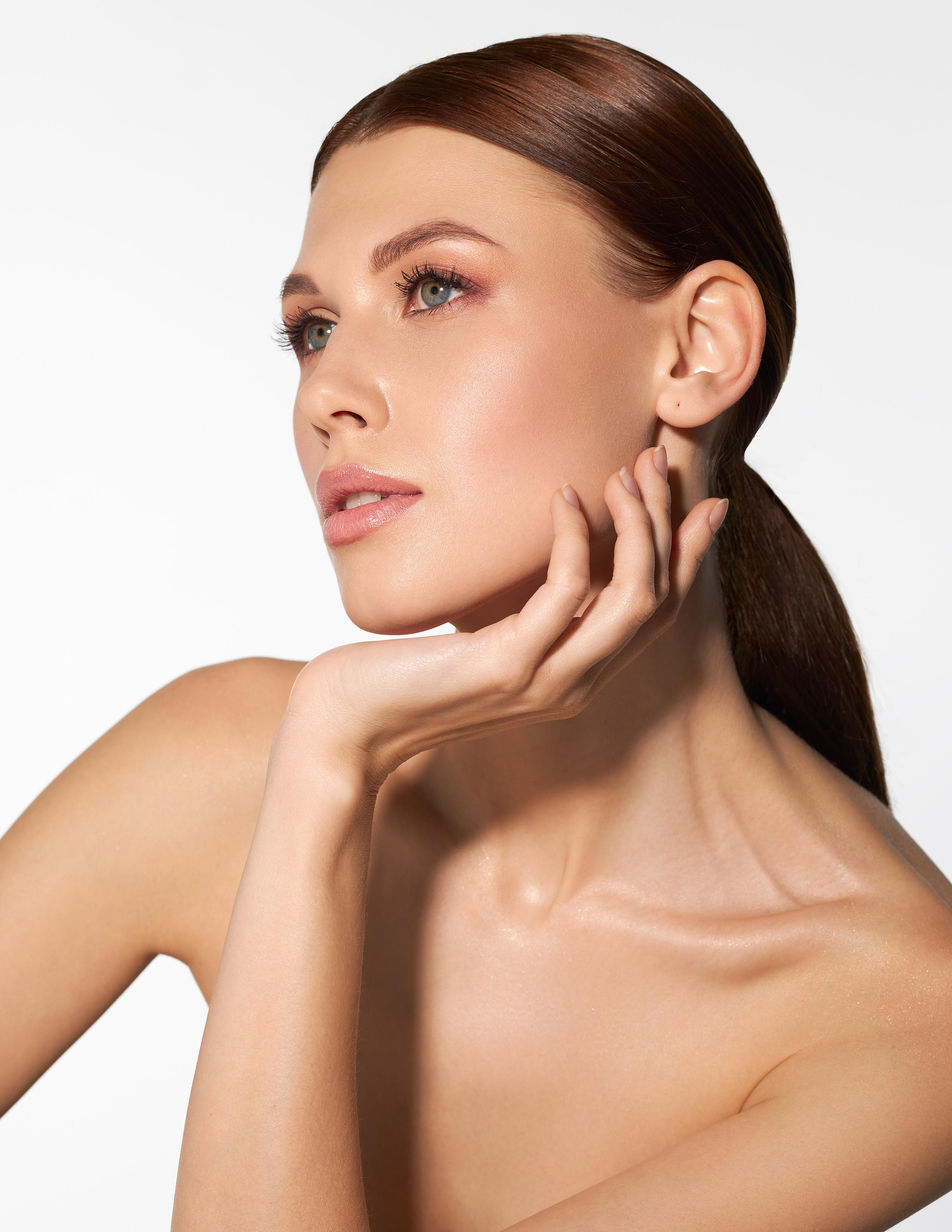 Mar. Материнское модельное агентство