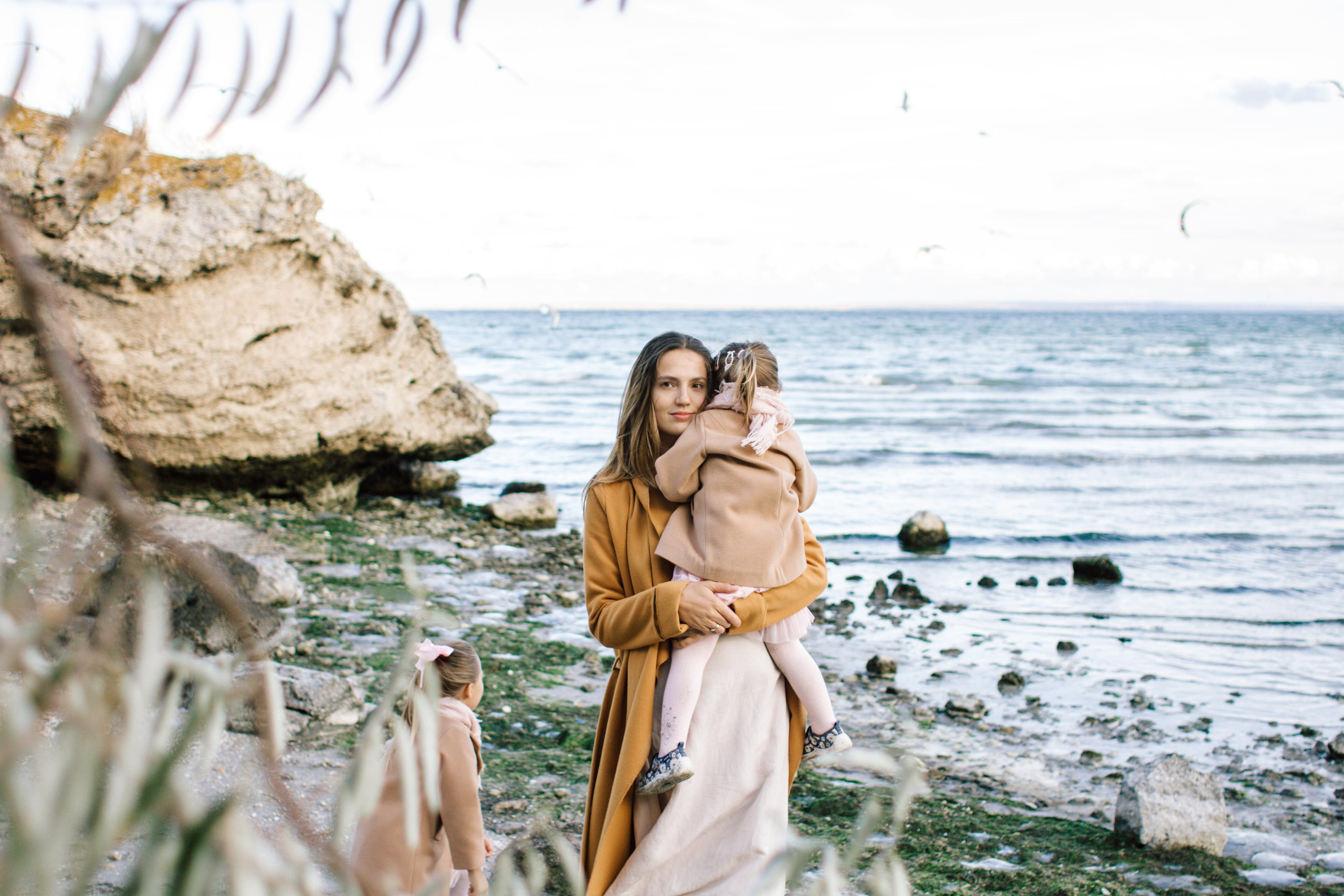 У моря. Фотограф