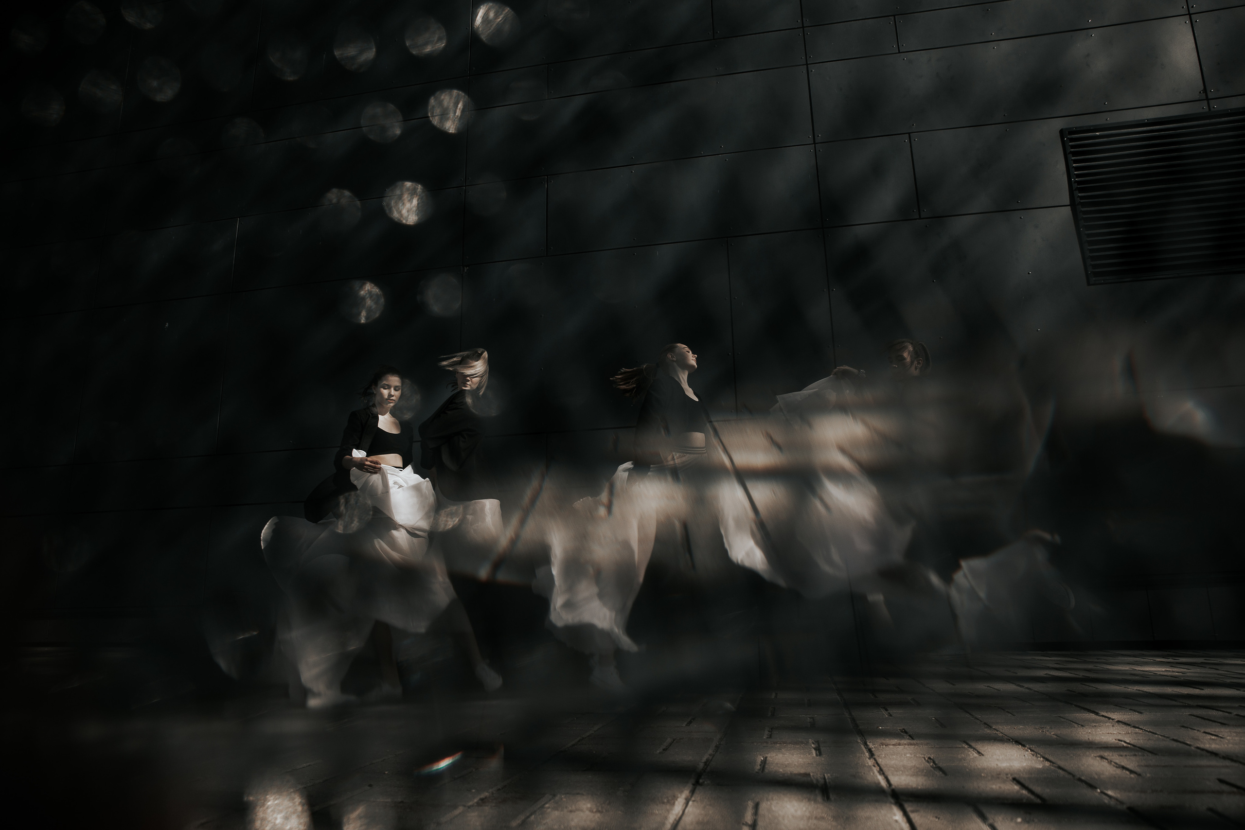 В танце. Фотограф и художник Астрахов Павел