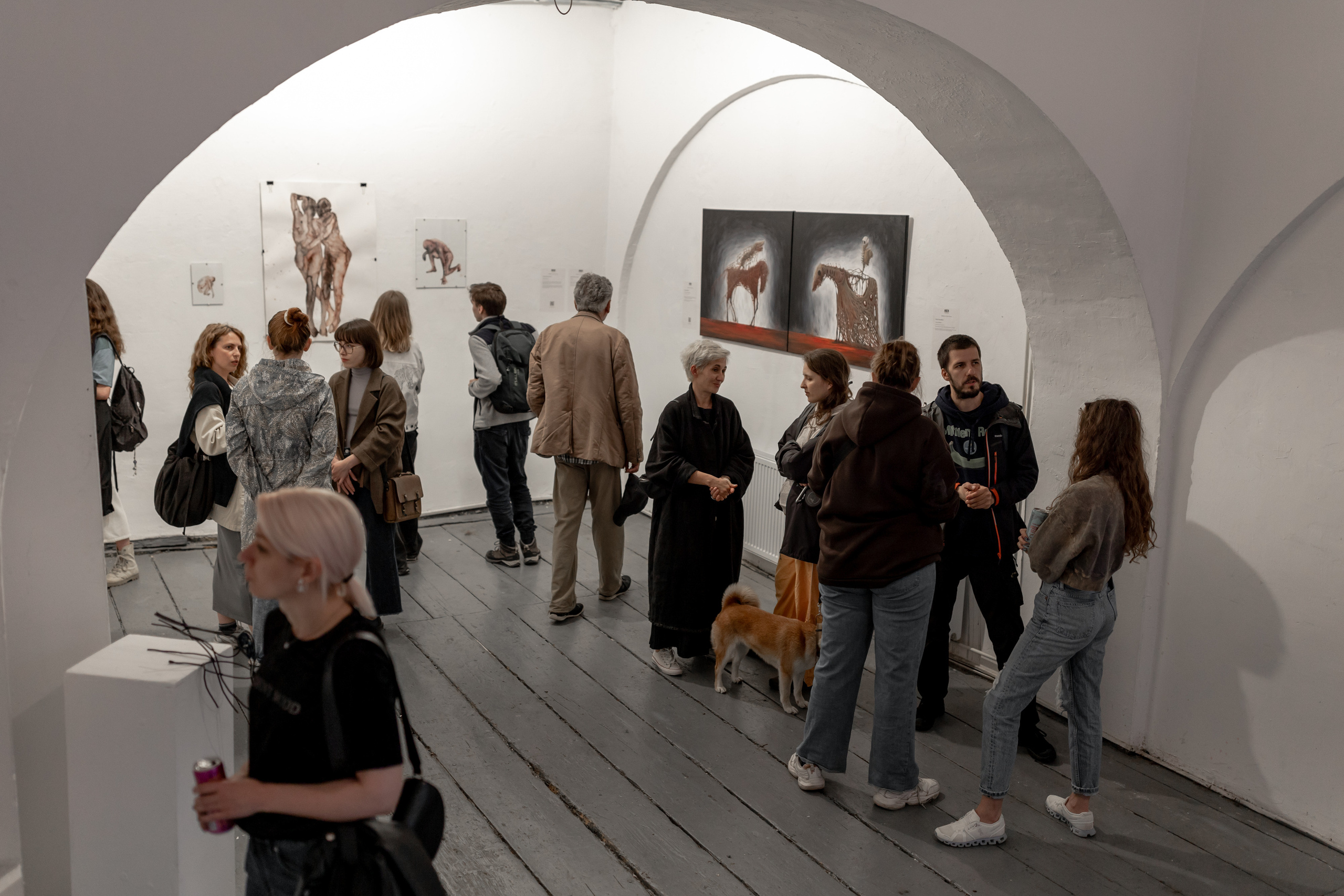 Белград галлерея Magacin. Фотограф и художник Астрахов Павел