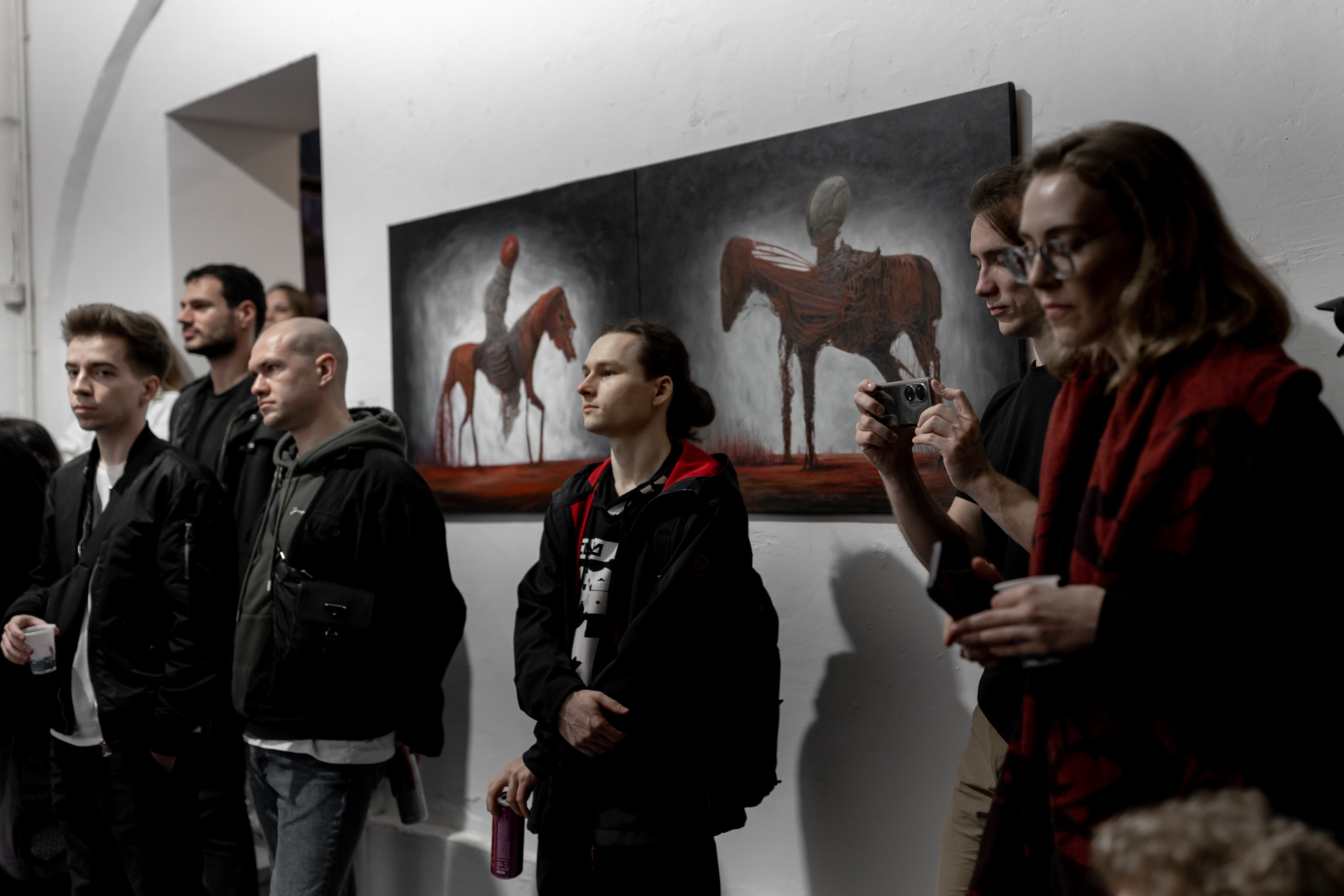 Белград галлерея Magacin. Фотограф и художник Астрахов Павел