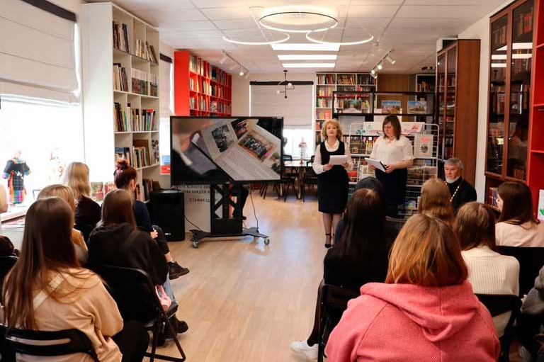 Легенда о Стальной Бабушке