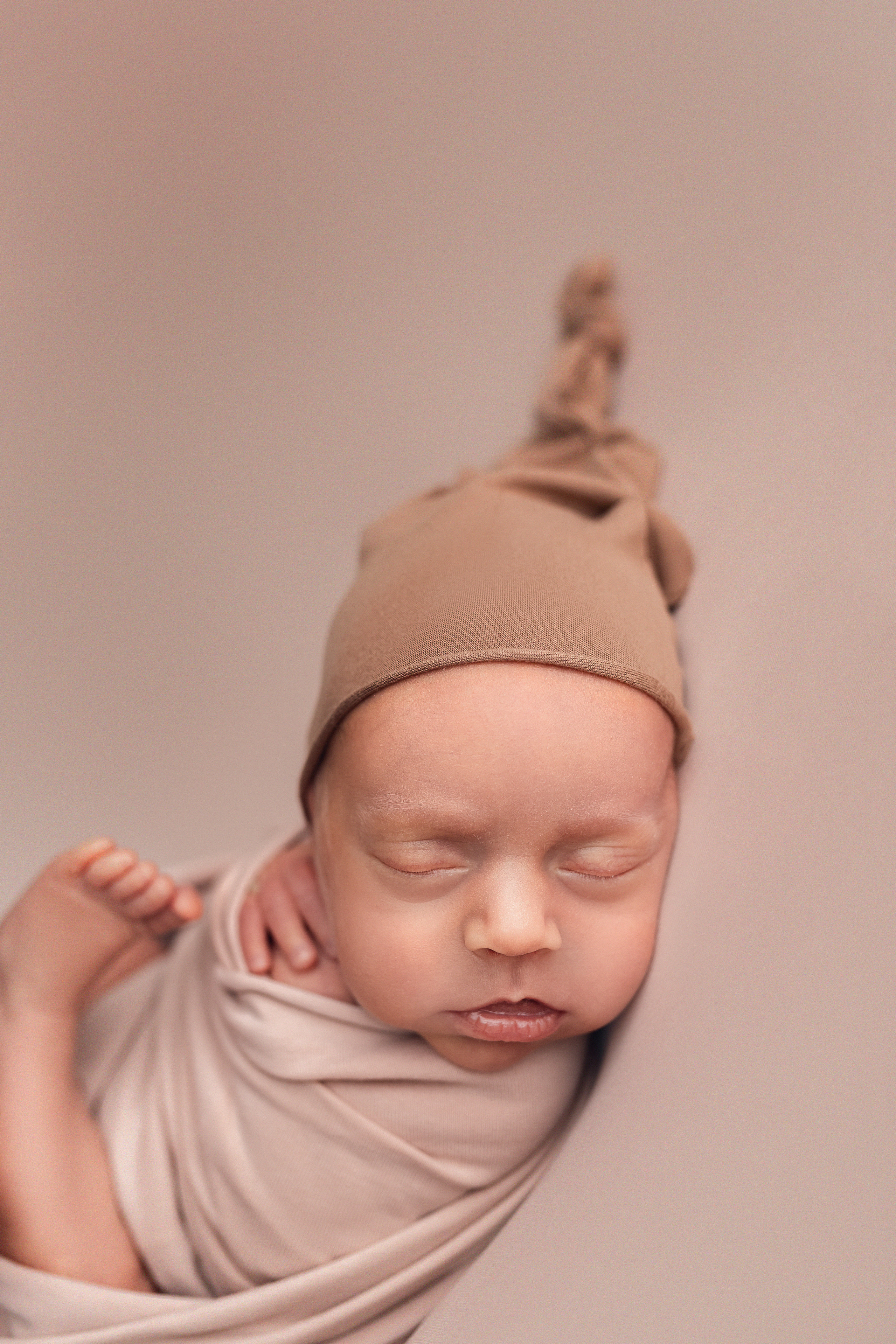 Отличие цветокоррекции от ретуши. Фотограф новорожденных в г. Барнаул Ренпенинг Катерина