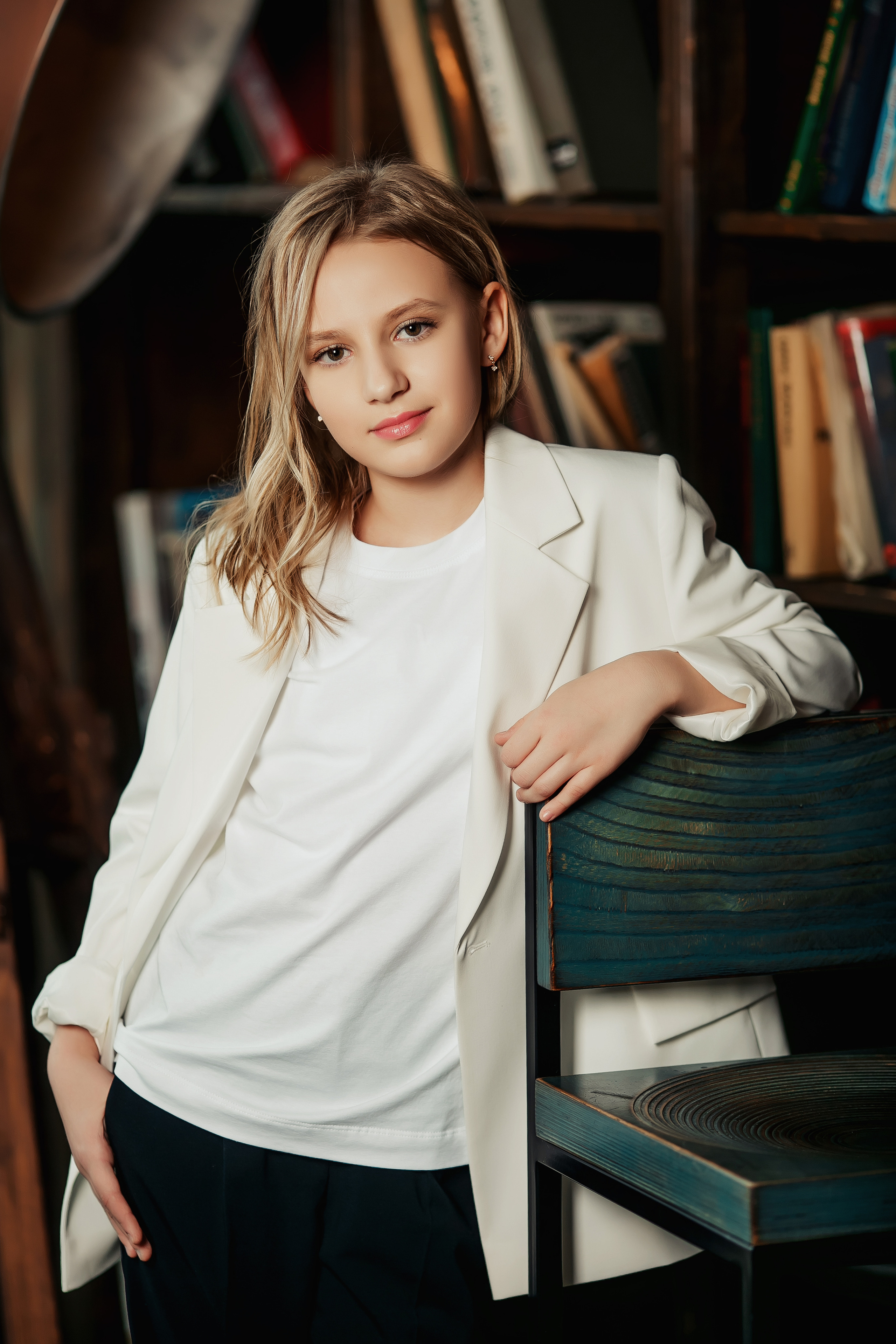 Цена на выпускные альбомы 4 класса. Выпускной альбом в Москве и Домодедово Вышка Школьный фотограф