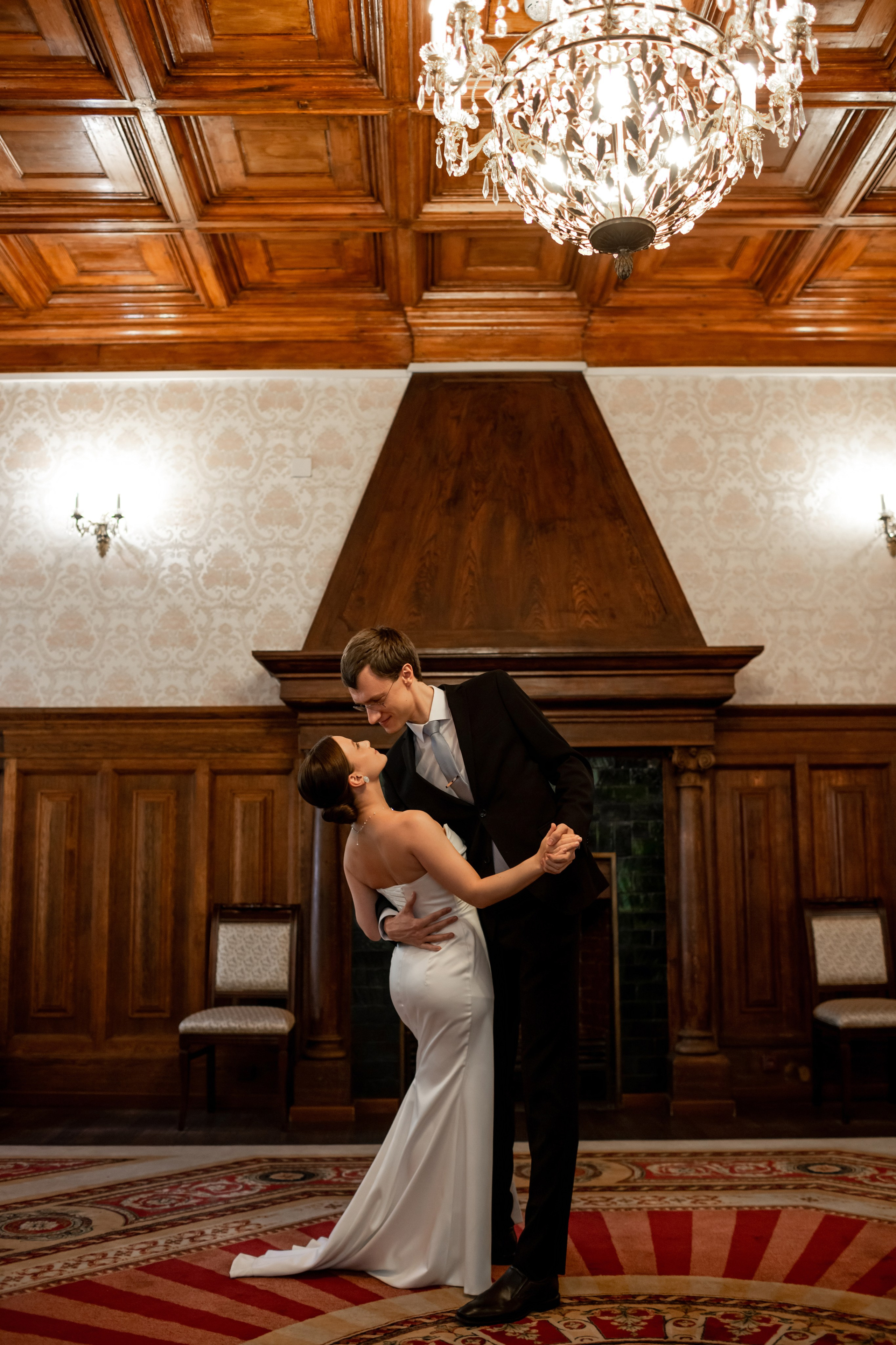 Свадьба в загсе Петроградского района. Свадебный фотограф Кирилл Белый