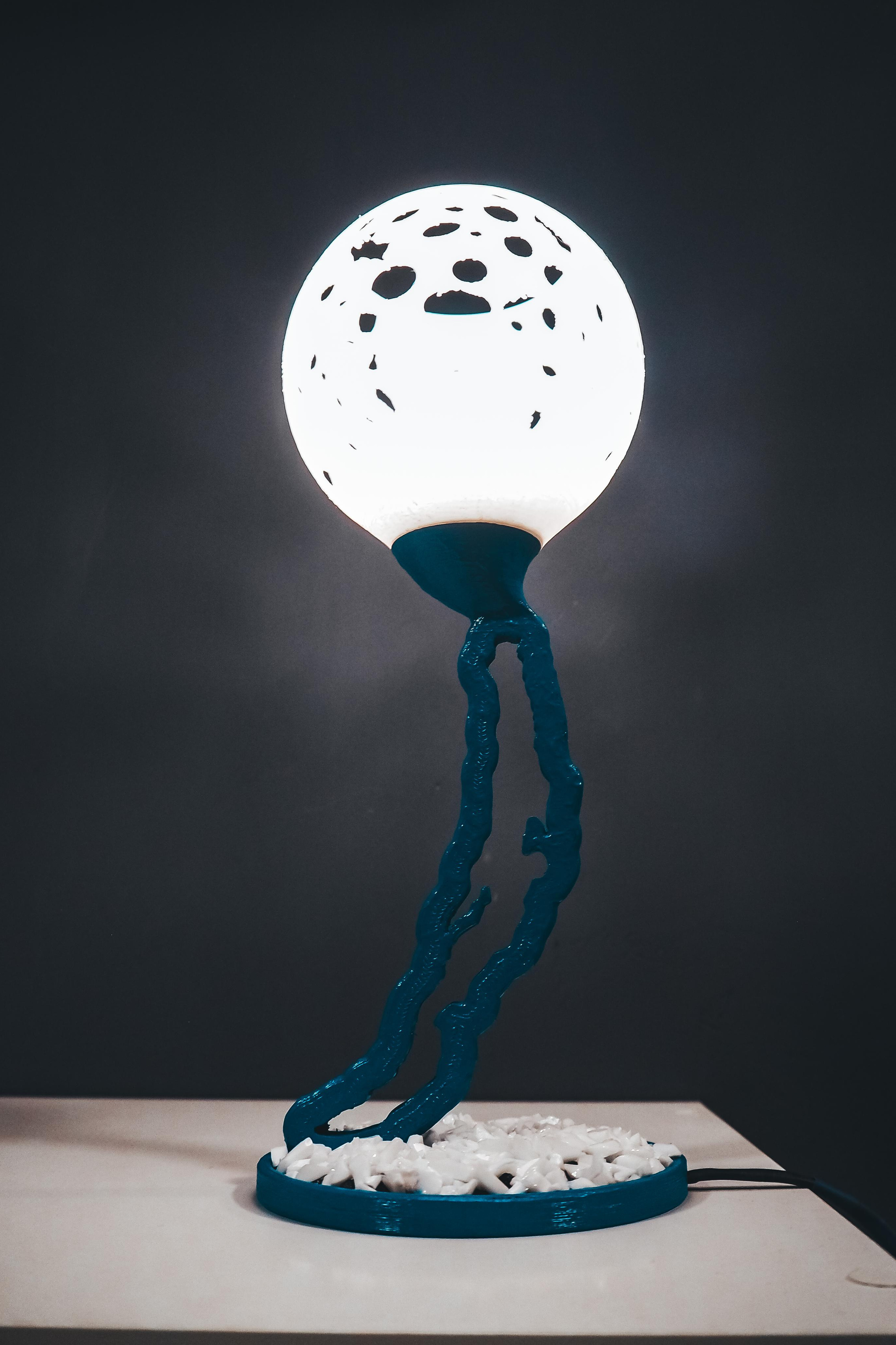 ГАЛЕРЕЯ. Светильники Романа Скороходова