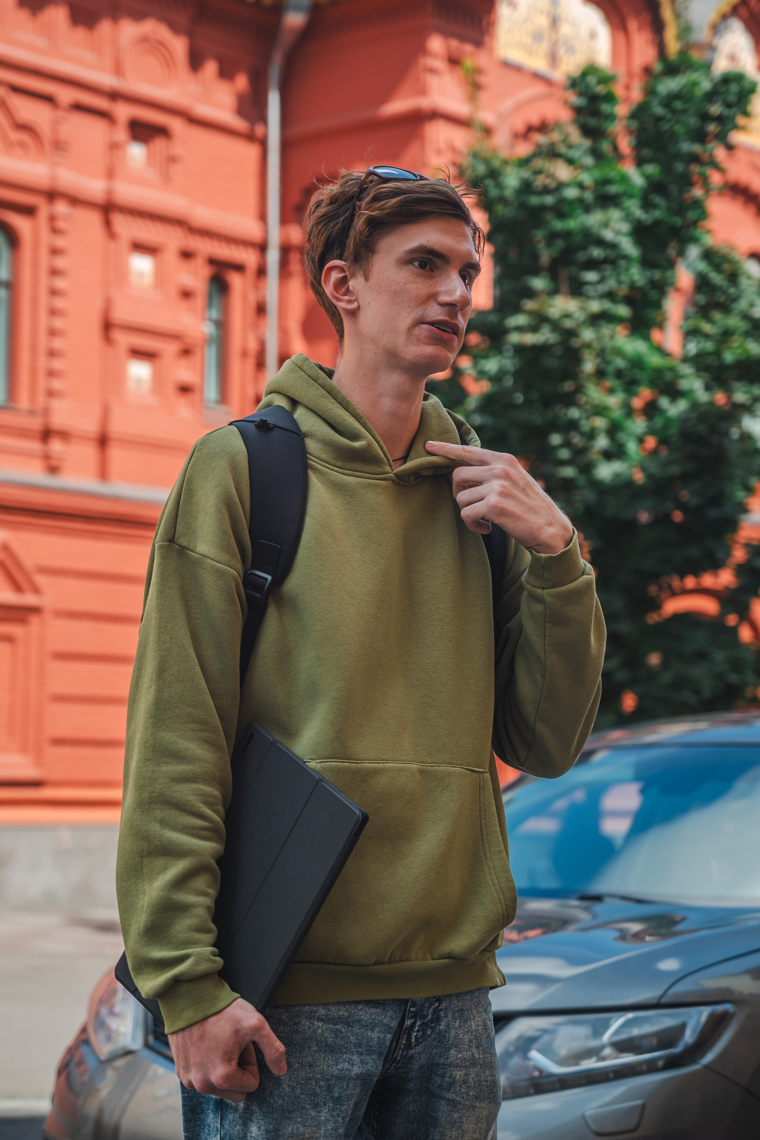 Серафим Гончаров  - аттестованный экскурсовод по Москве. П&П — Полезное с Приятным. Фотоэкскурсии — Москва на память. Экскурсовод и фотограф в Москве. Увези столицу в своём альбоме!