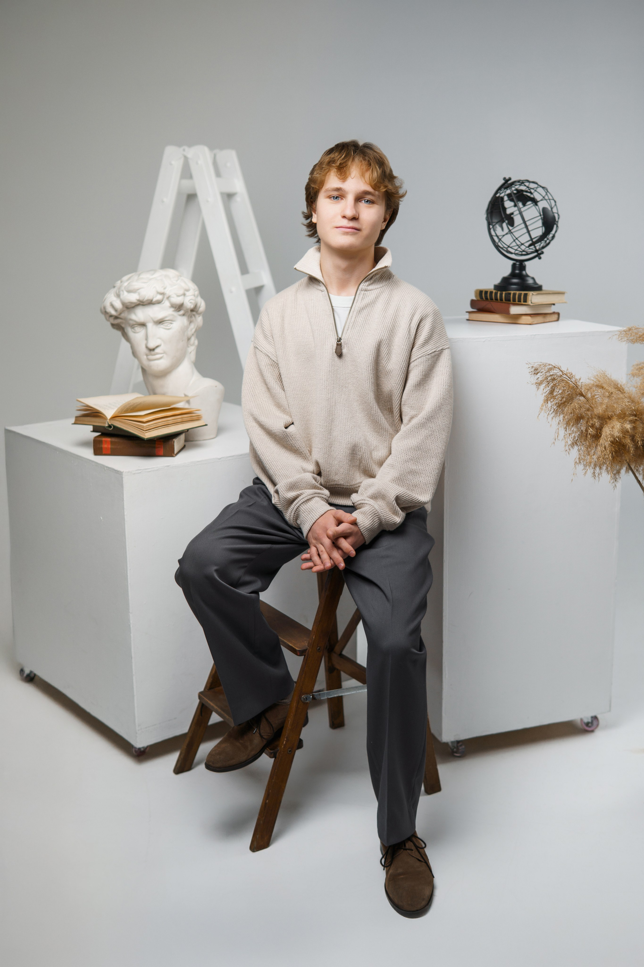 Выбор одежды. Выпускные альбомы клевербук Воронеж