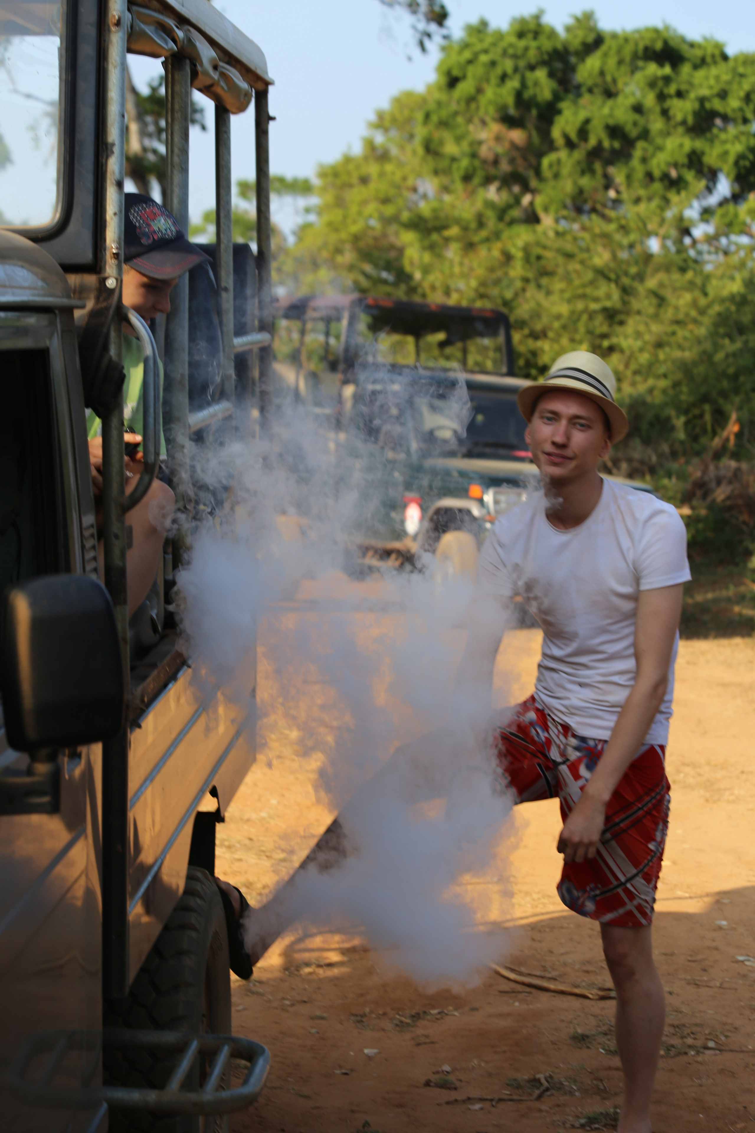 2017 — Шри — Ланка. OneSnap