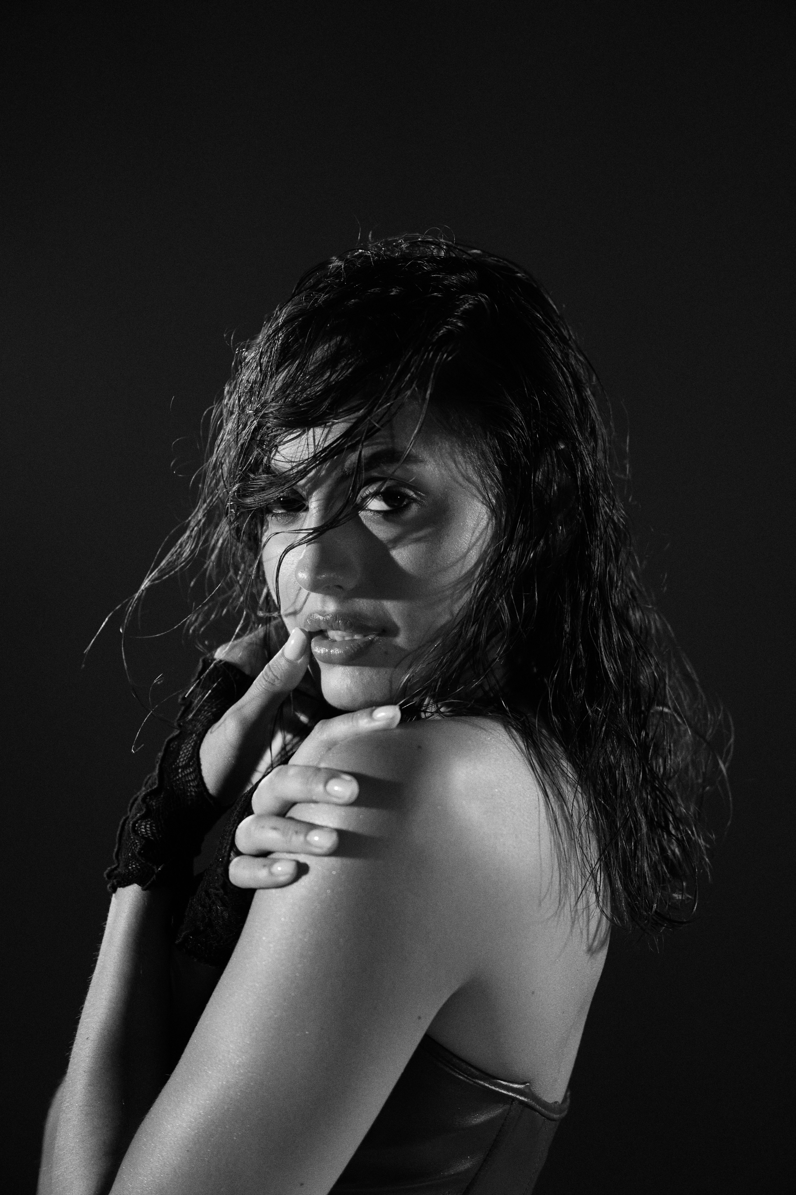 Фэшн-фотография и портреты в Владивостоке. Превращаю съёмку в повествование — создаю образы с сюжетом, которые остаются в памяти