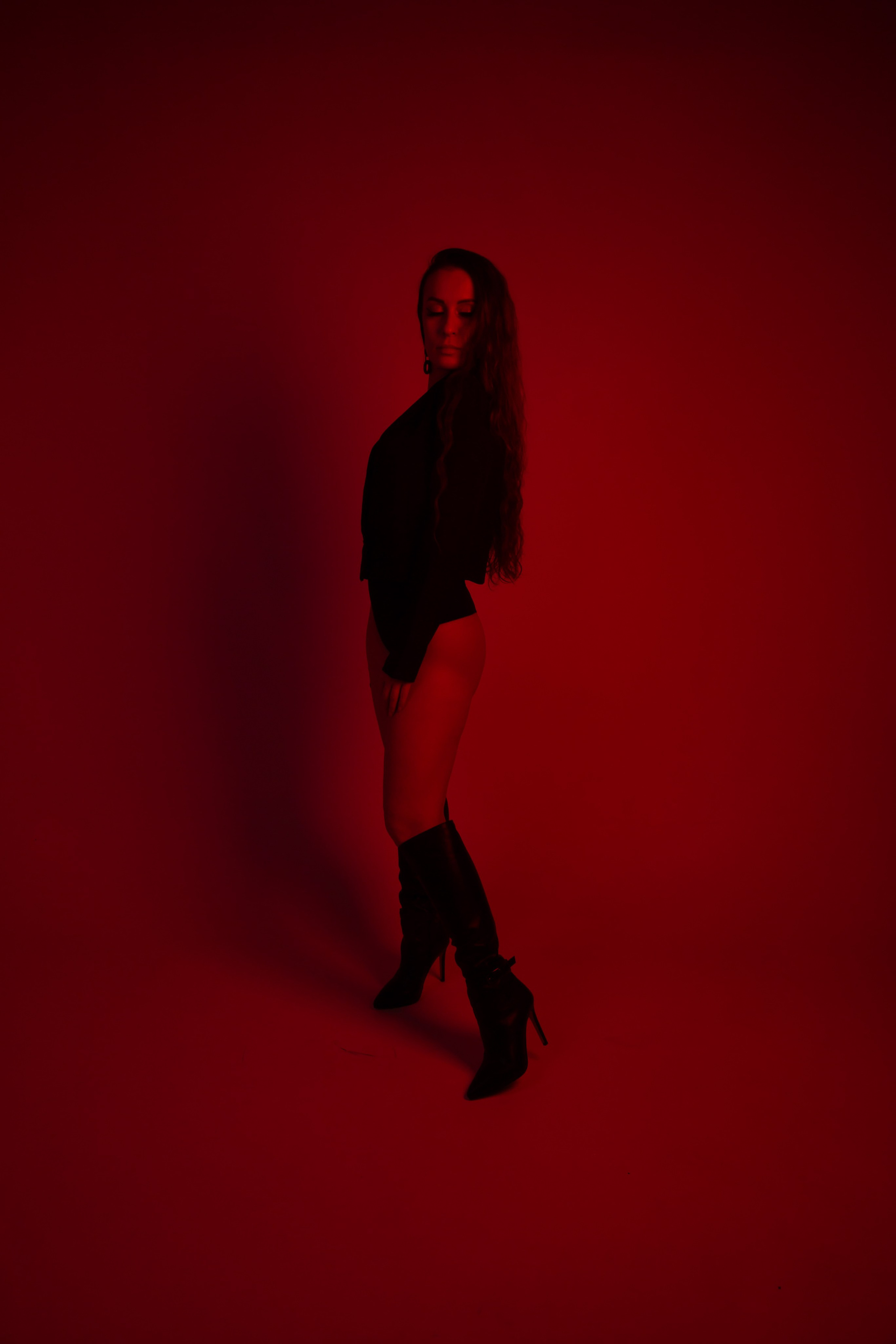 Фотосессия с цветным светом. Фотостудия автопортрета DOUBLE-YOU в Сургуте