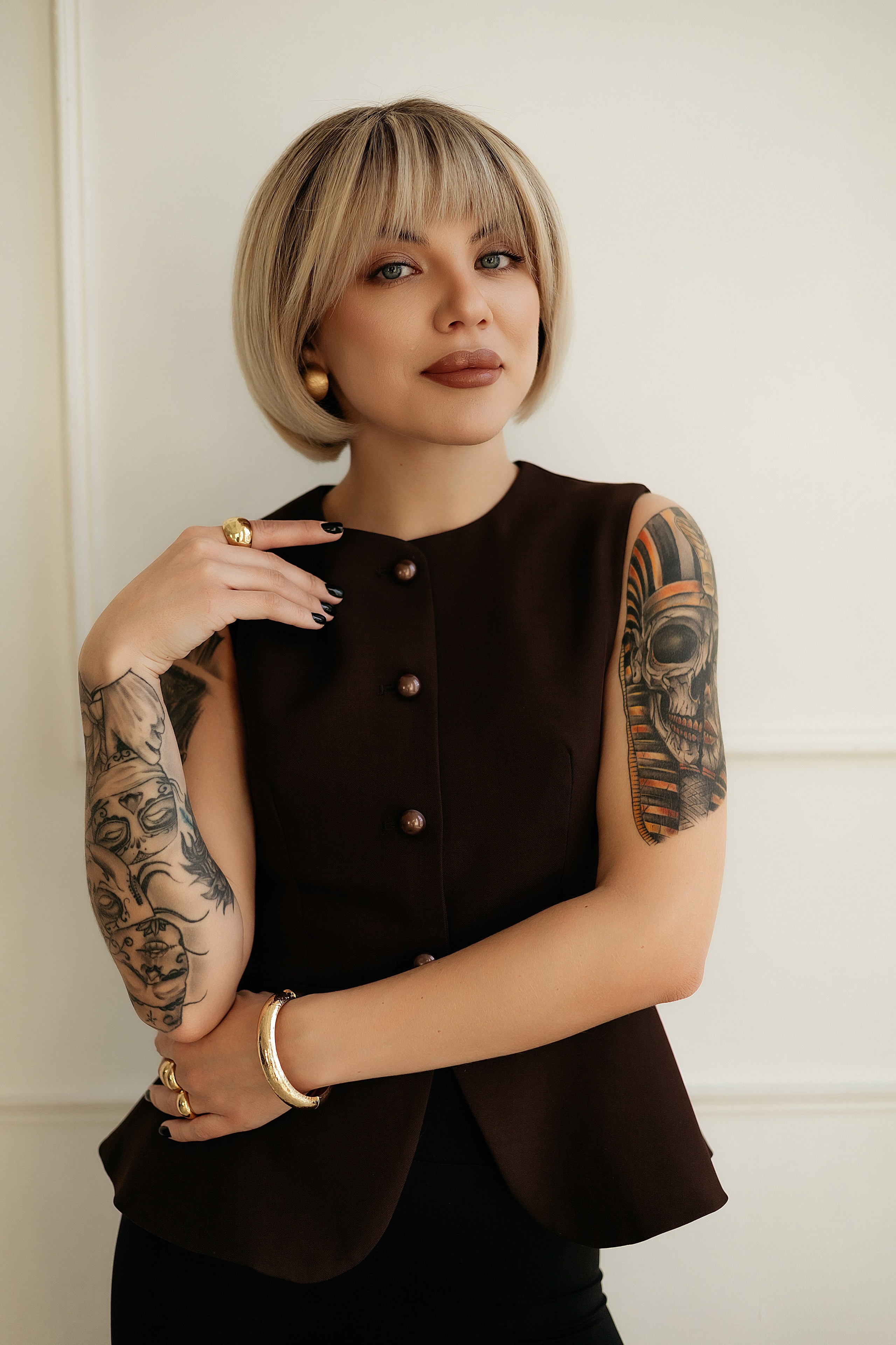 Контакты. Фотограф Карина Шмулёва. Воронеж и область