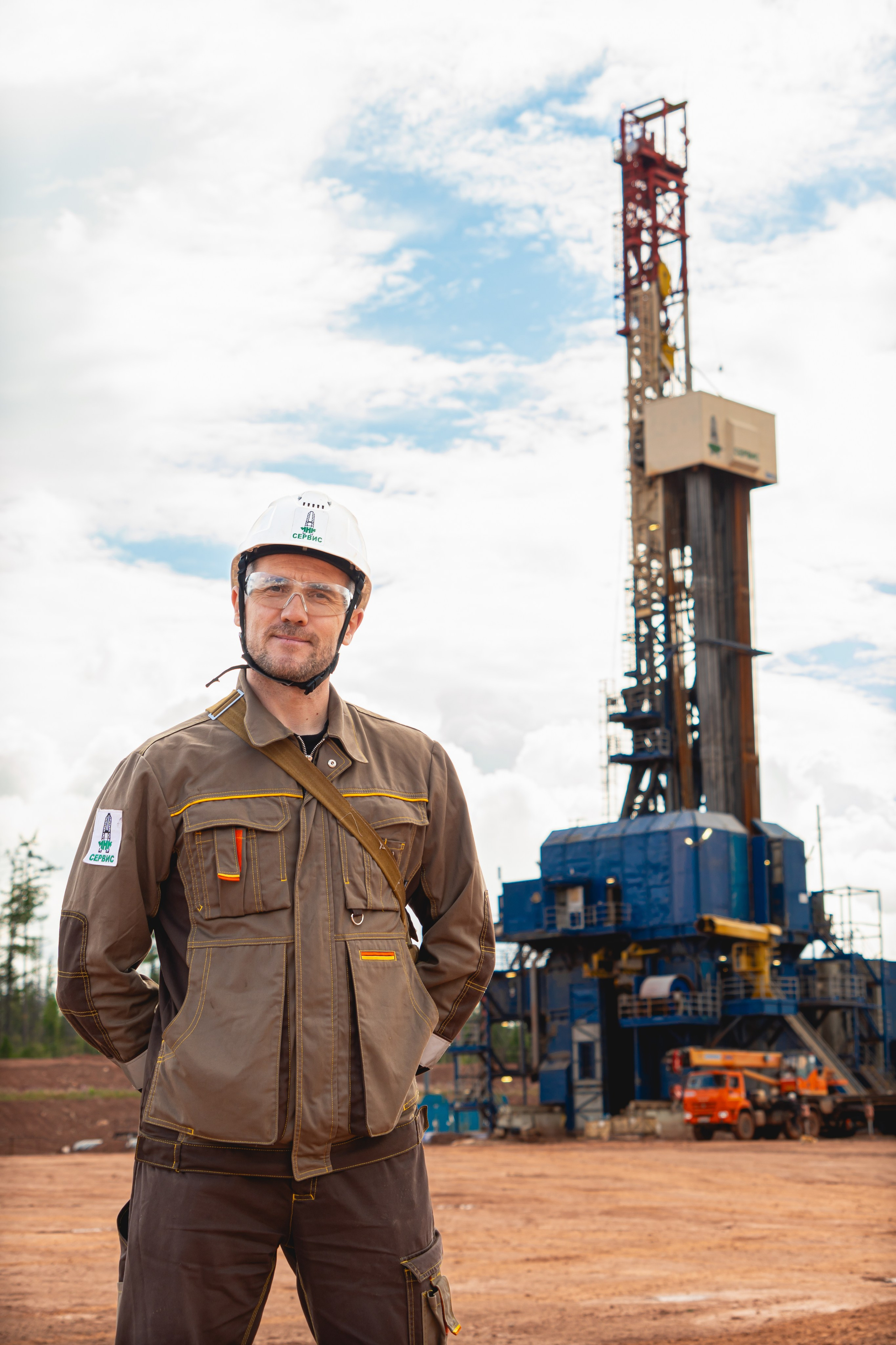 УСЛУГИ. Занимаюсь профессиональной фотографией и живу рядом с Байкалом. Работаю в разных жанрах