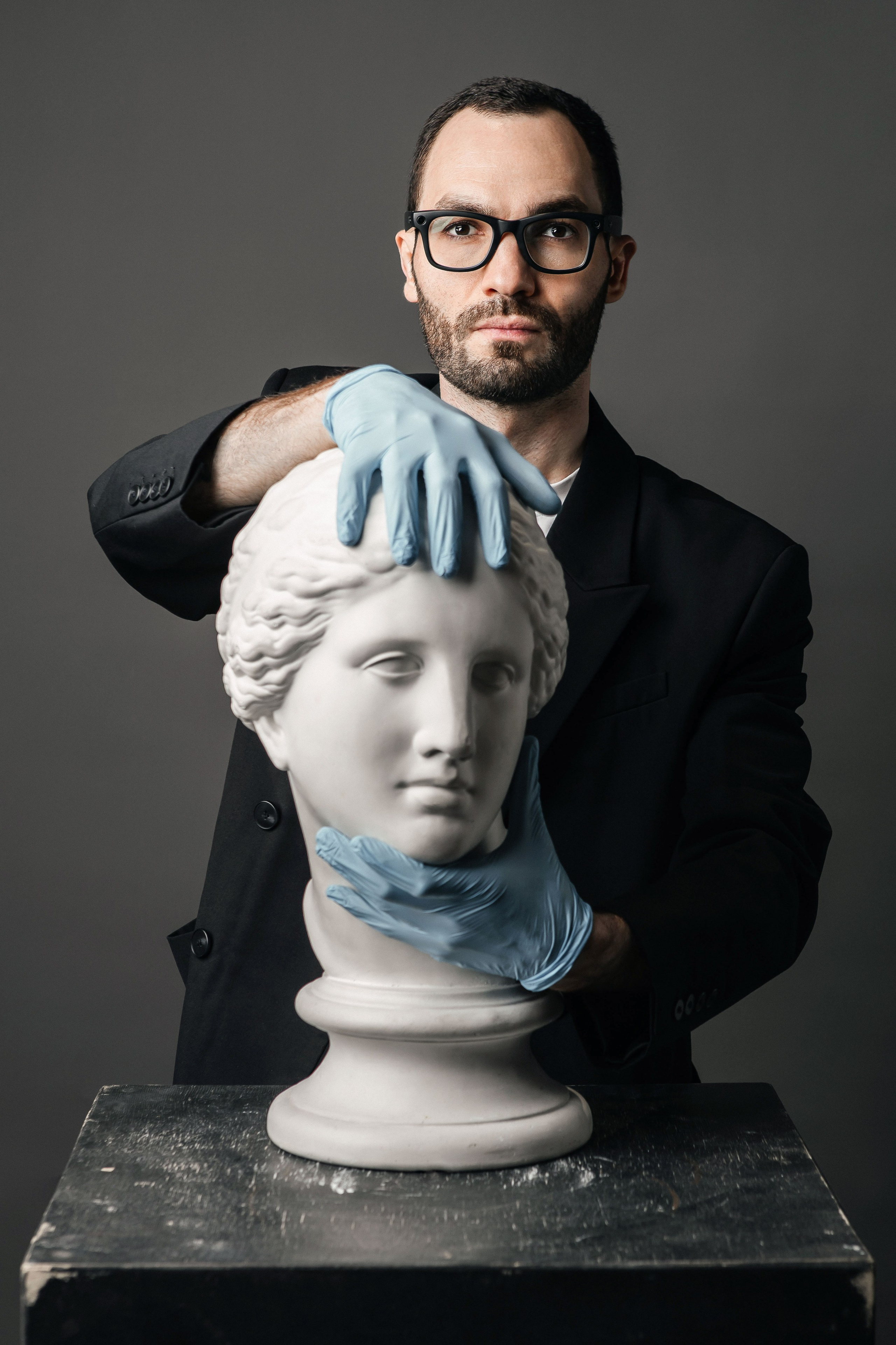 Съемка для пластического хирурга Леонарда. Контент, который придает стиля вашему профилю