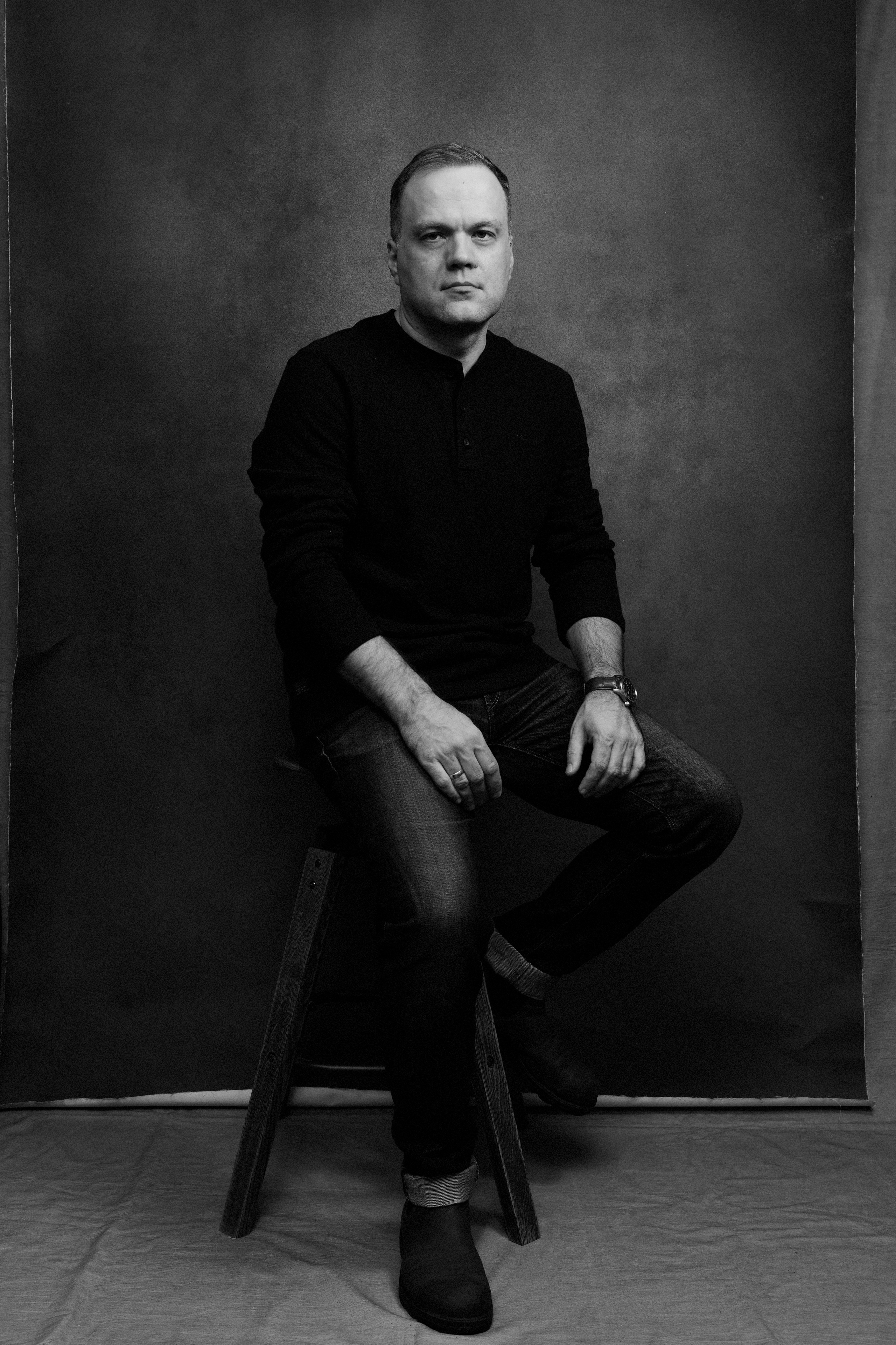 Биографические сведения. Портретный фотограф в г. Краснодаре Юрий Починок