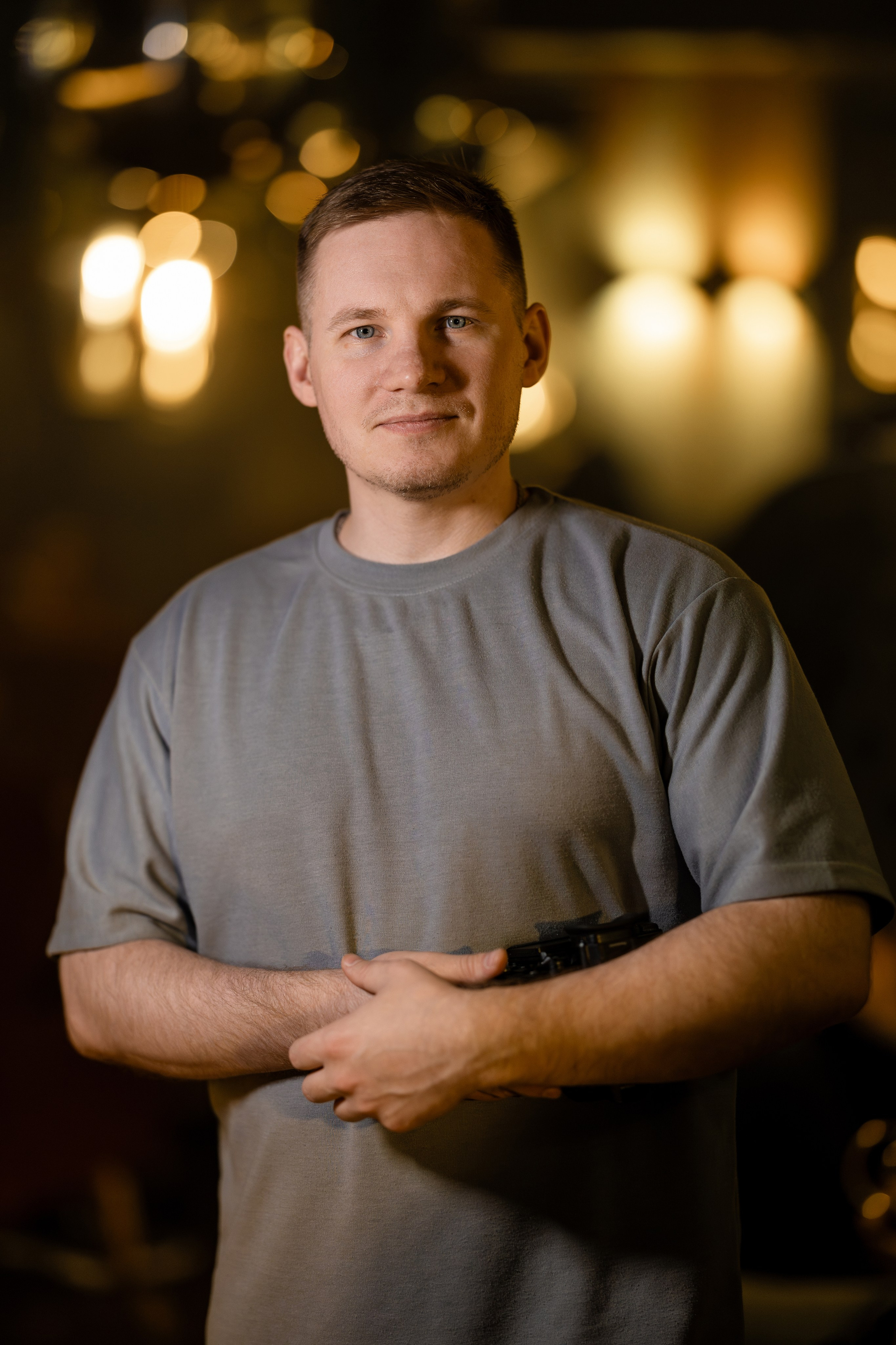 Рилсмейкер в Екатеринбурге — создание вертикального видео контента для соцсетей. Видеосъёмка в Екатеринбурге — профессиональные услуги видеографа