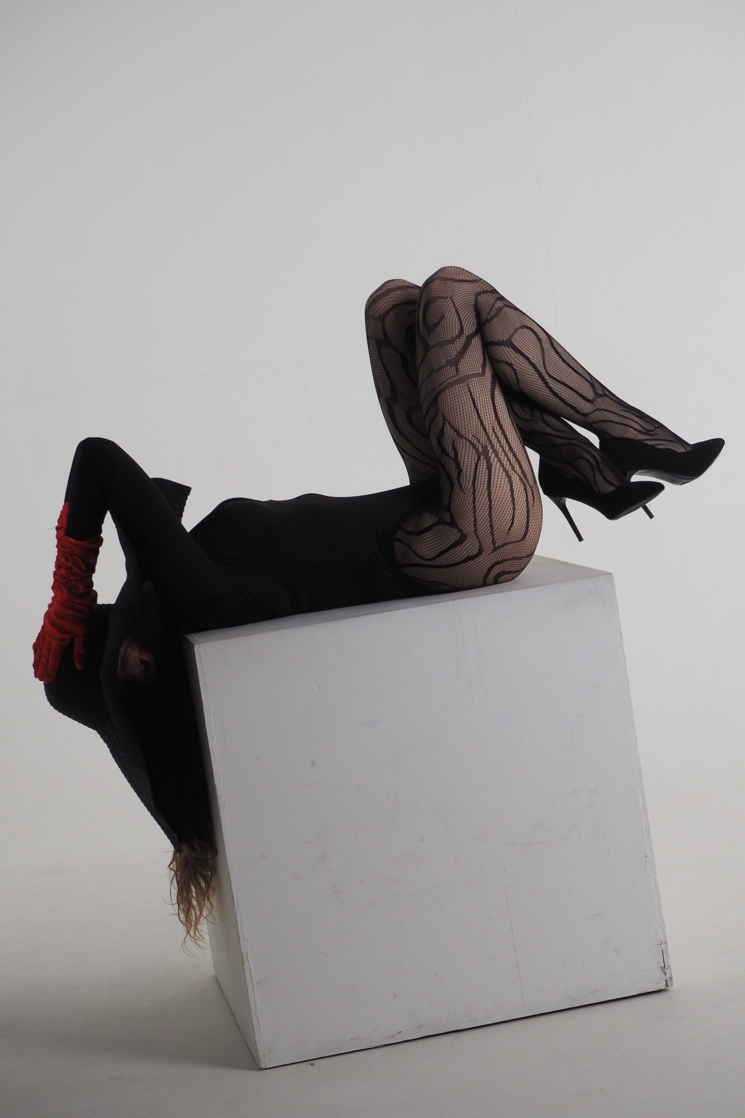 FORM AND VOID. Yulia Yurchevskaya | Art Director & Visual Visionary
