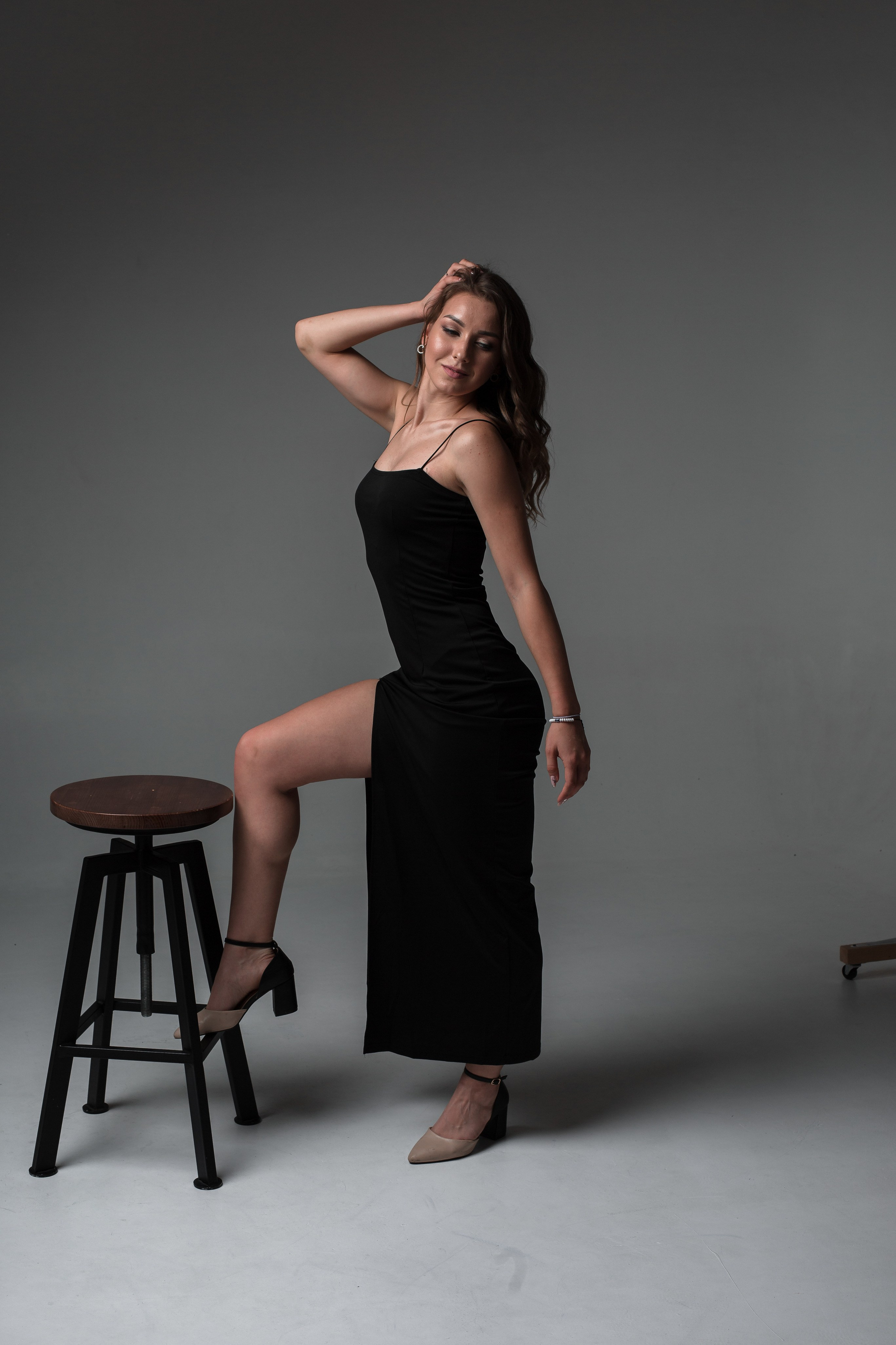 Съёмочный гардероб. Фотограф в стиле минимализм Тюмень