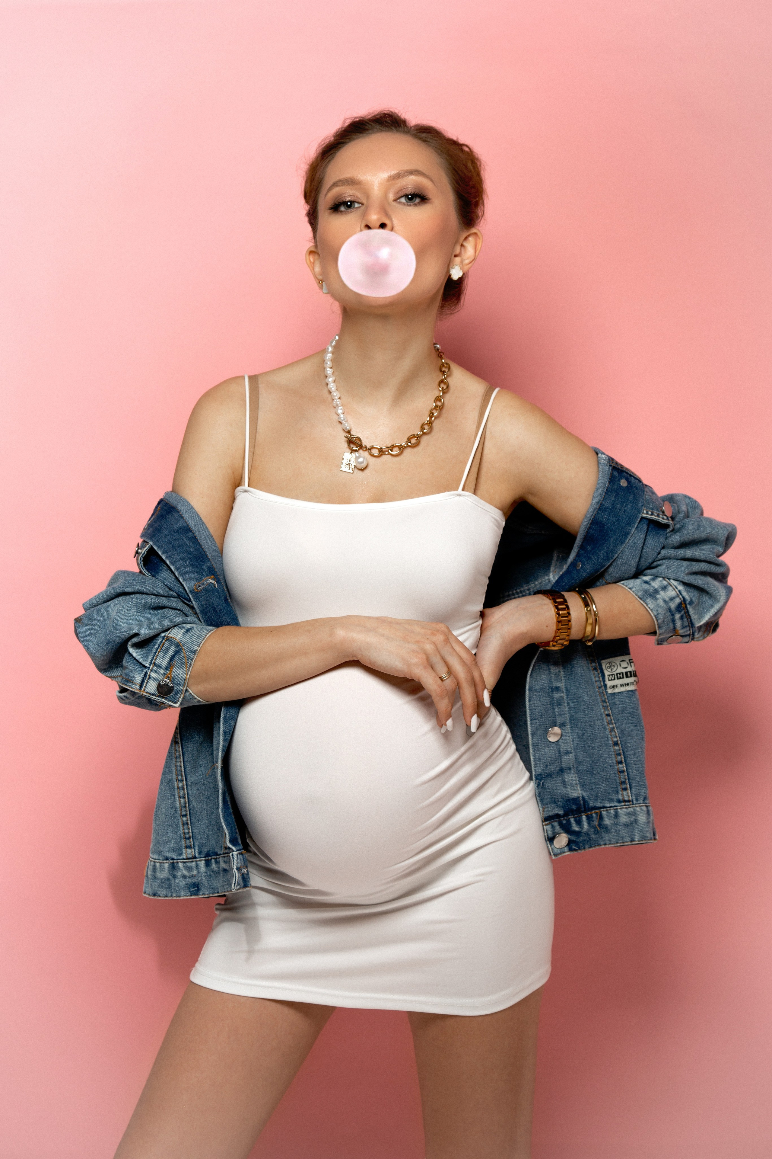 Съёмочный гардероб. Фотограф в стиле минимализм Тюмень