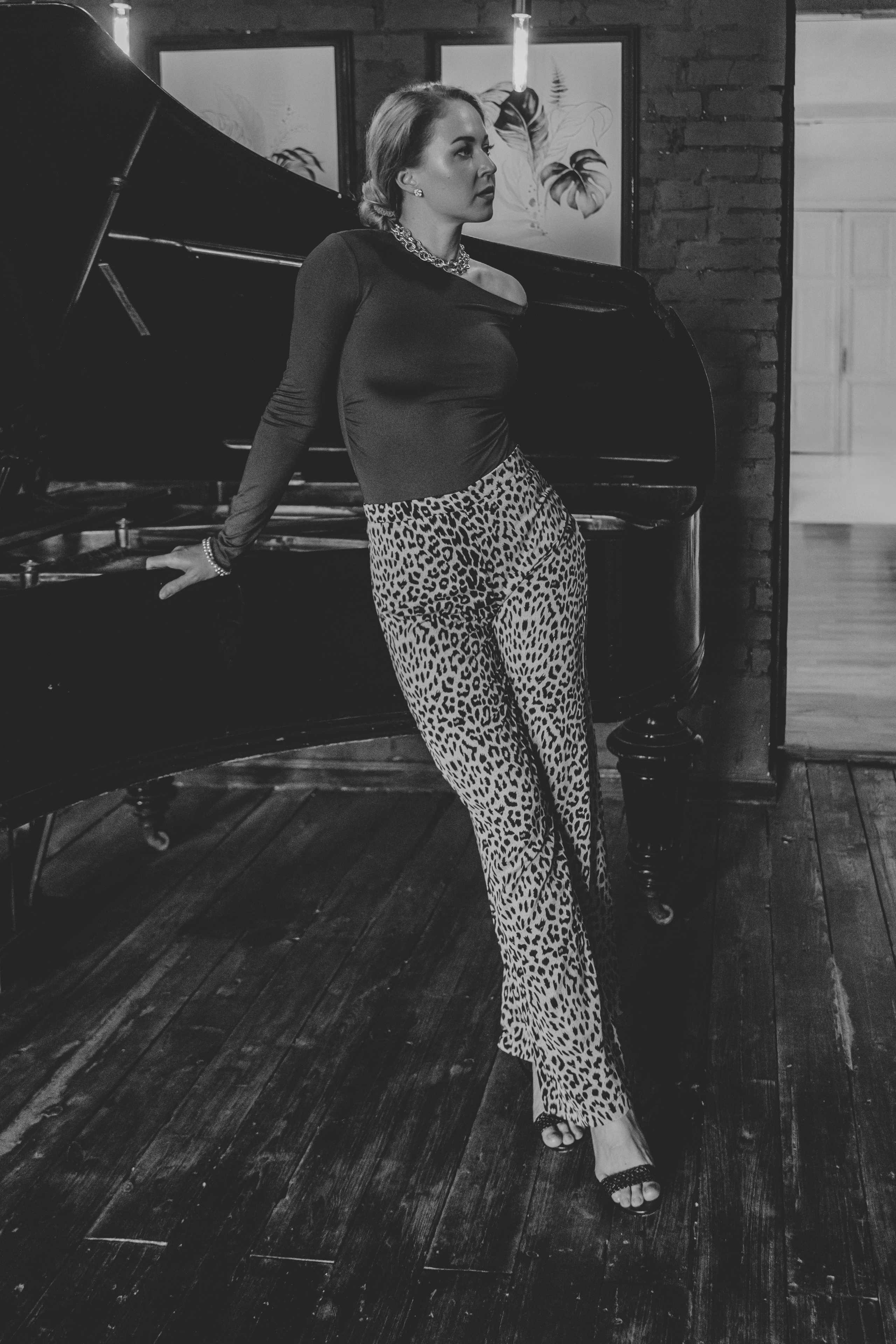 Женский художественный портрет , кафе луиджи, Рыбинск