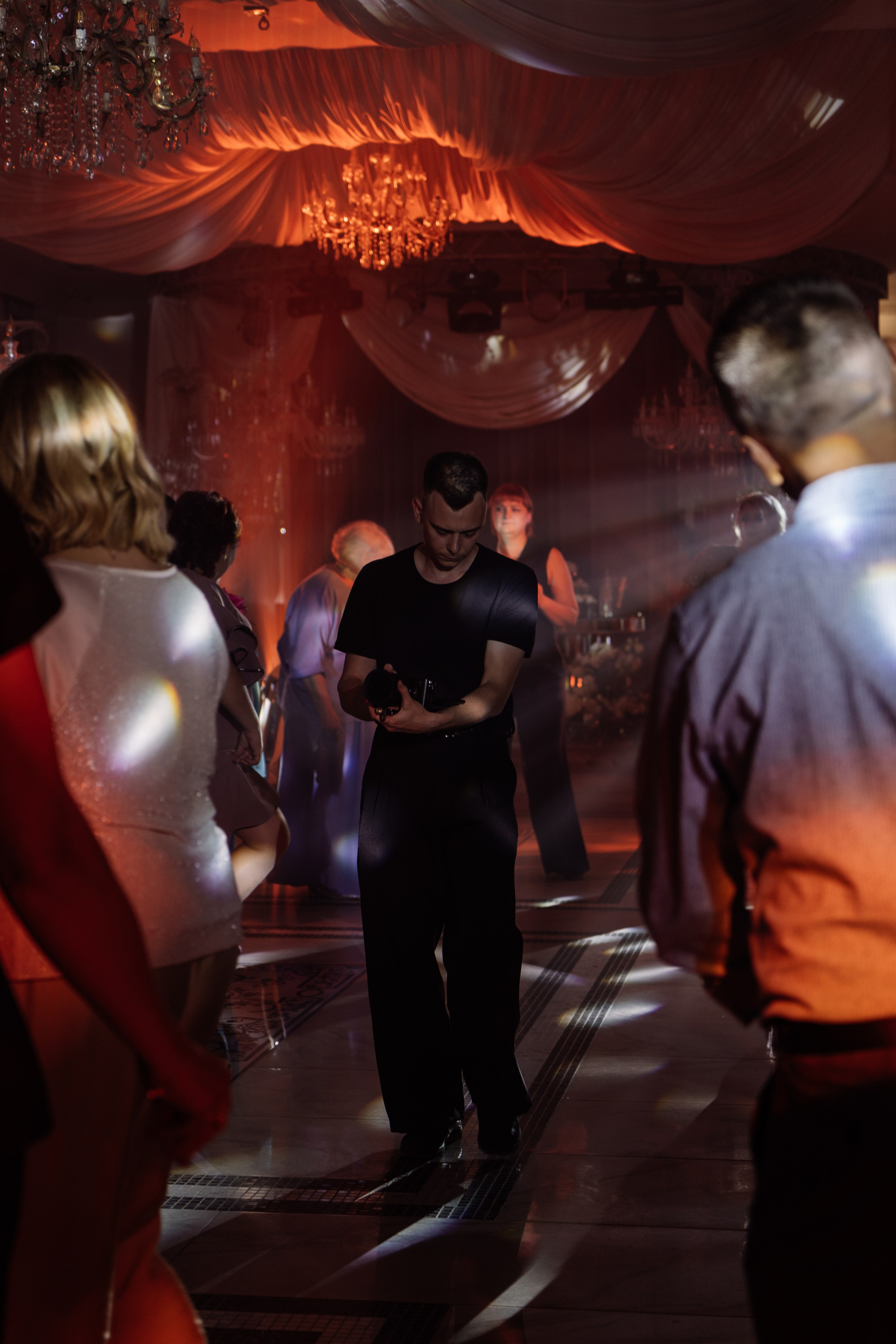 Цена видеосъемки в Брянске. Свадебный и репортажный фотограф видеограф Брянск/Москва