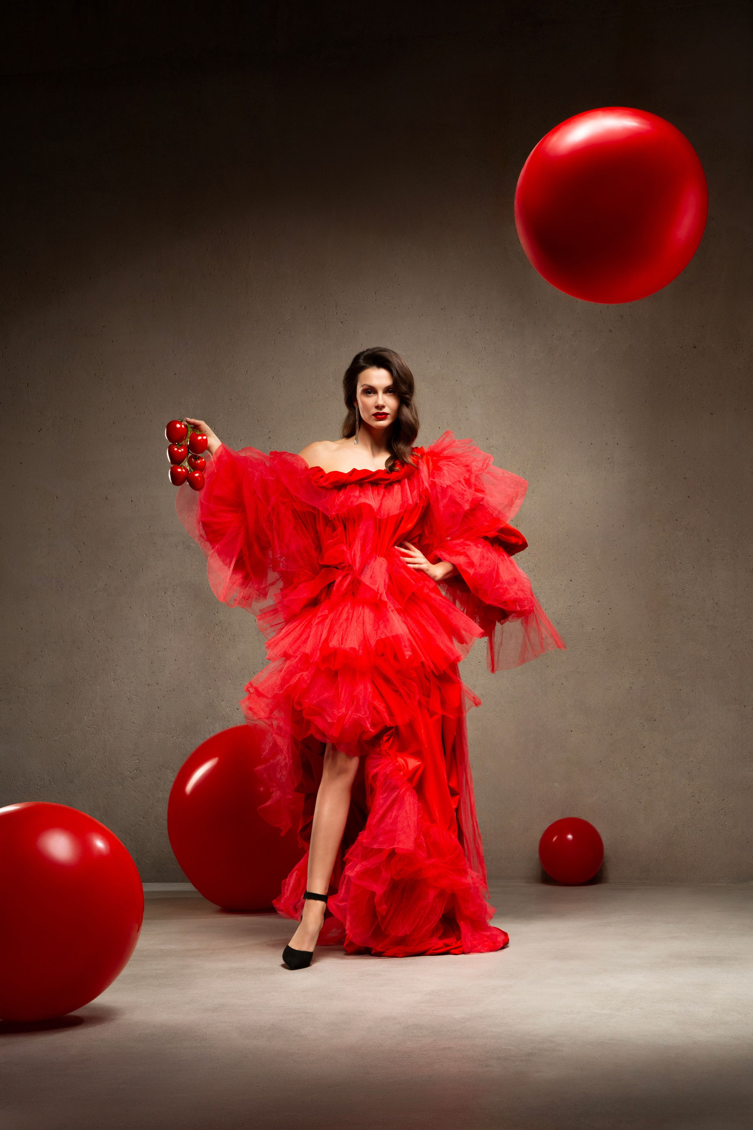 Продукты и товары. Ретушёр Юлия Гукова