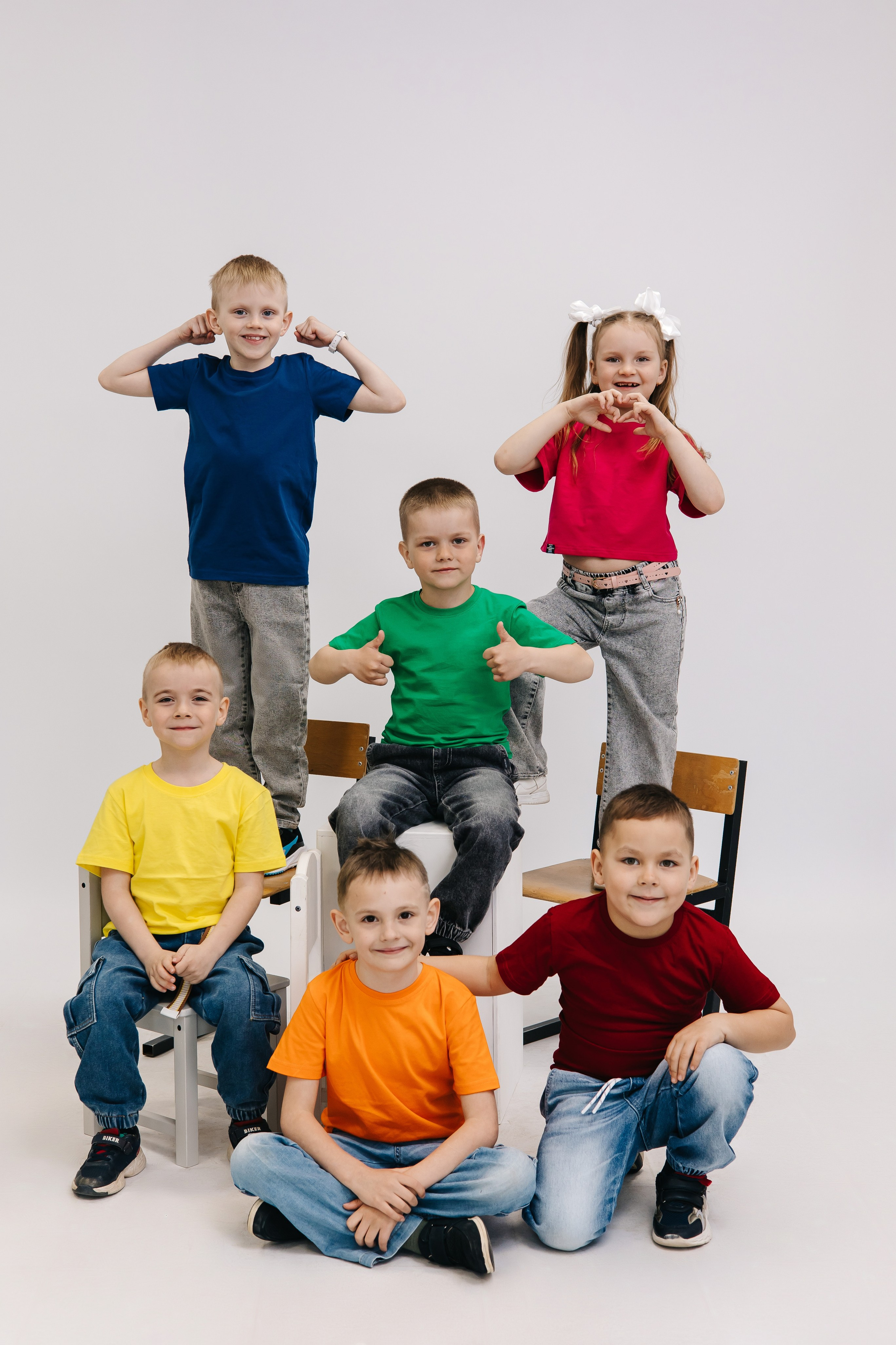 Студийные фотографии. Выпускные альбомы в Луге/Школьные съёмки