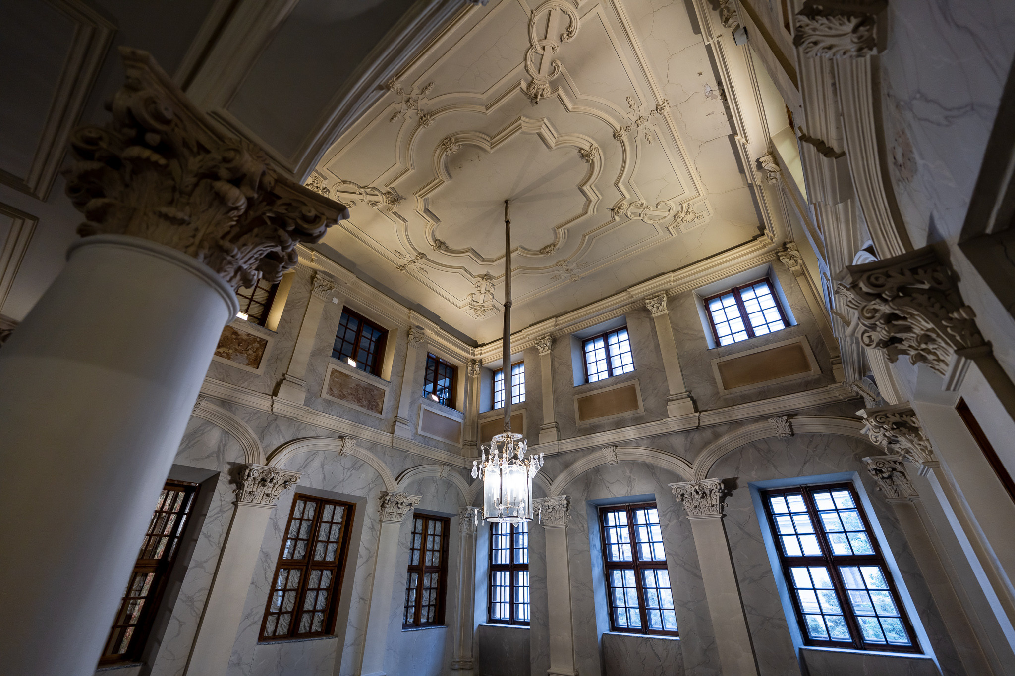 Интерьеры Меньшиковского дворца в Санкт-Петербурге