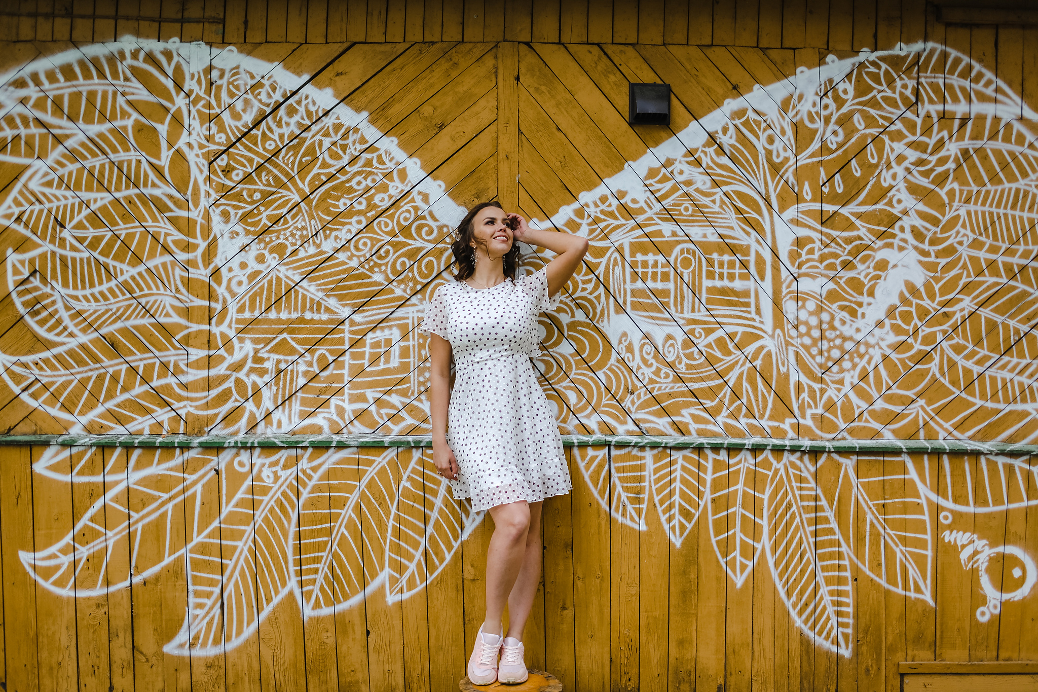 Катя и Вова. Органичность, спаниель и телефонная будка. Фотограф Антон Никандров