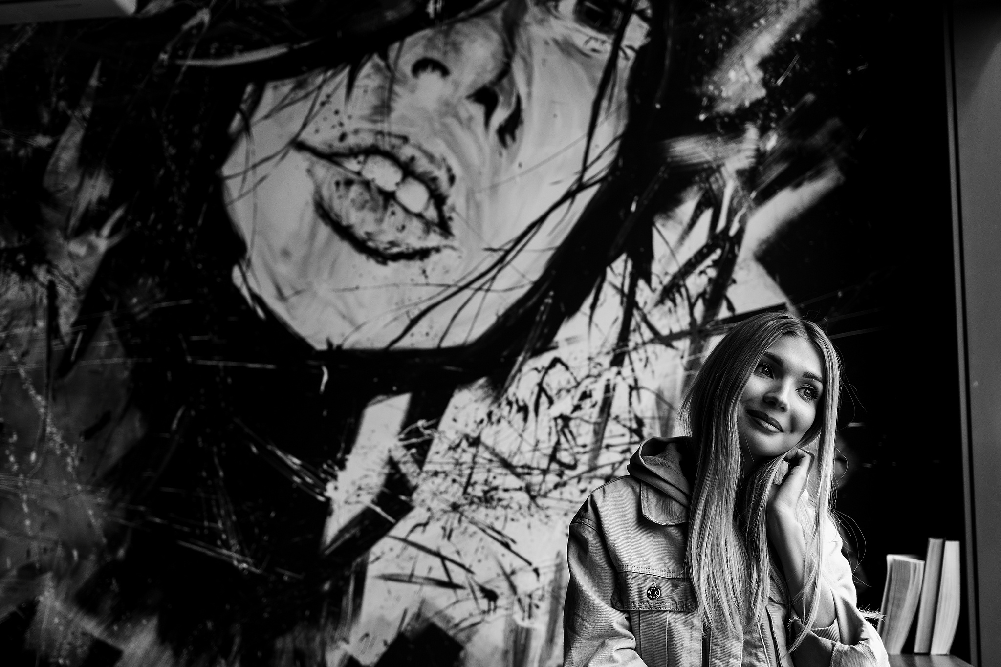 Маша и Женя. Два квадратных метра кофейни. Фотограф Антон Никандров