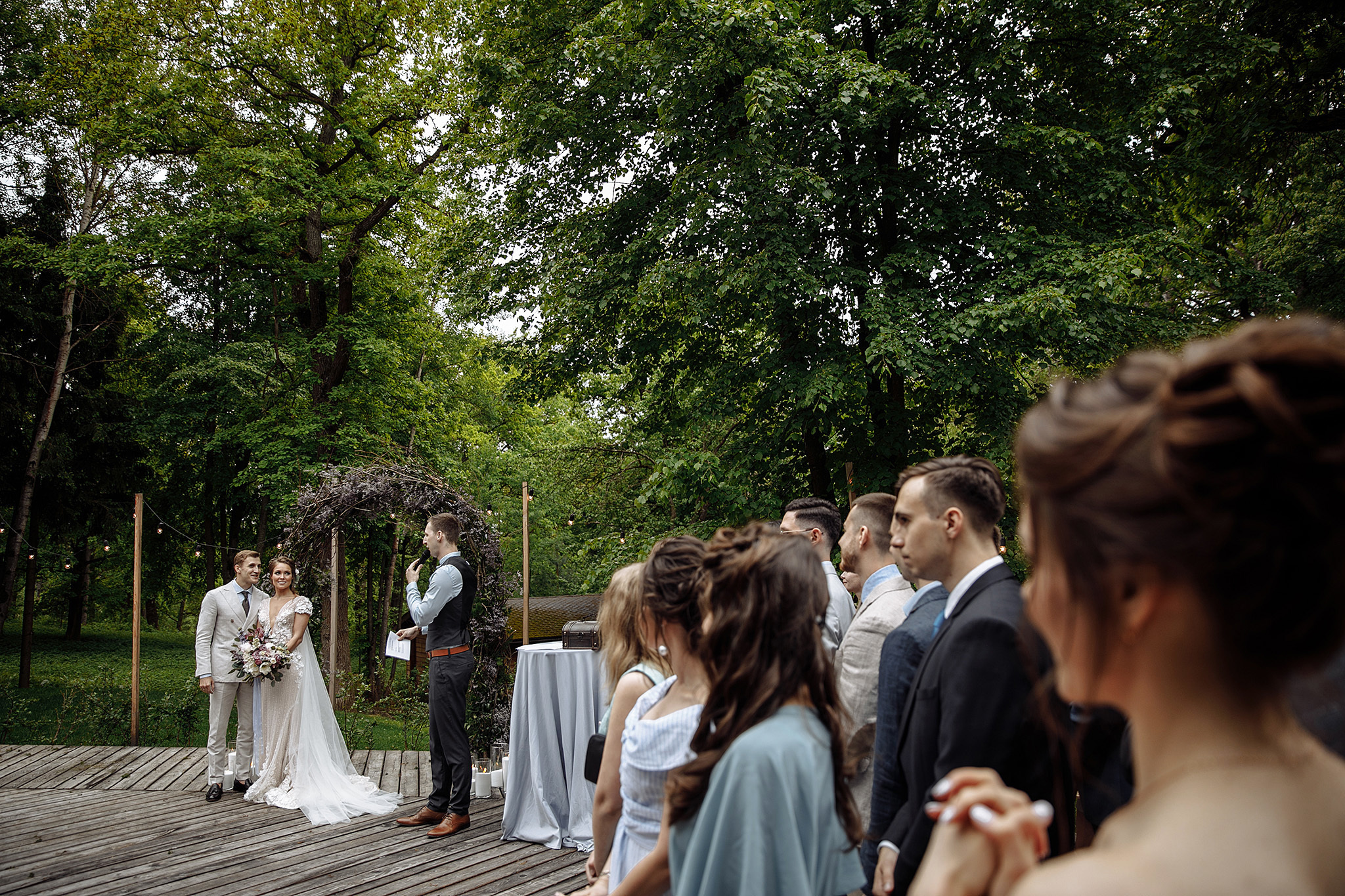 Невеста была прекрасная, погода была ужасная. Фотограф Игорь Цаплин