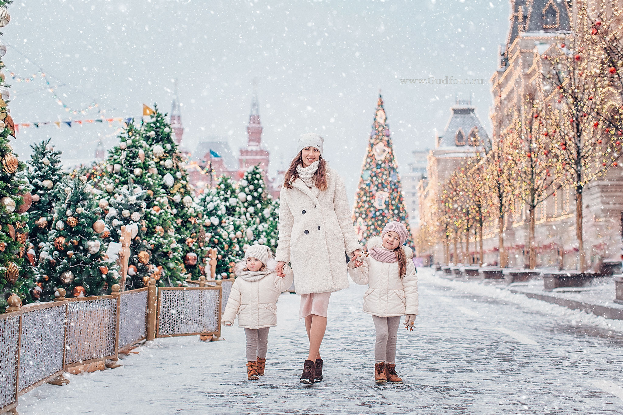 Новый год 2021. Детский и семейный фотограф с животными в Москве Гурьева Надежда