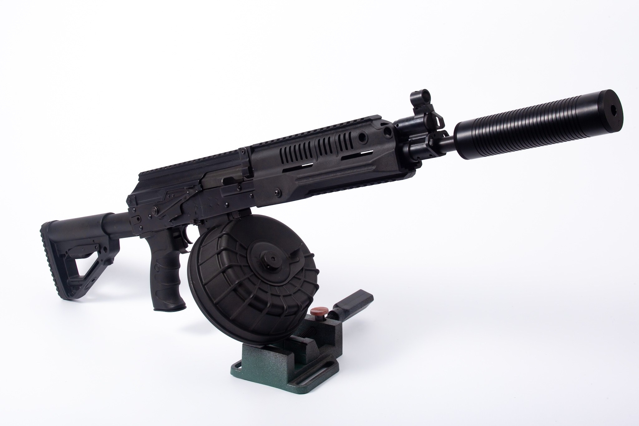 Тюнинг и ремонт страйкбольного пулемёта РПК-16 LCT. Страйкбольная мастерская Бигич Воркшоп