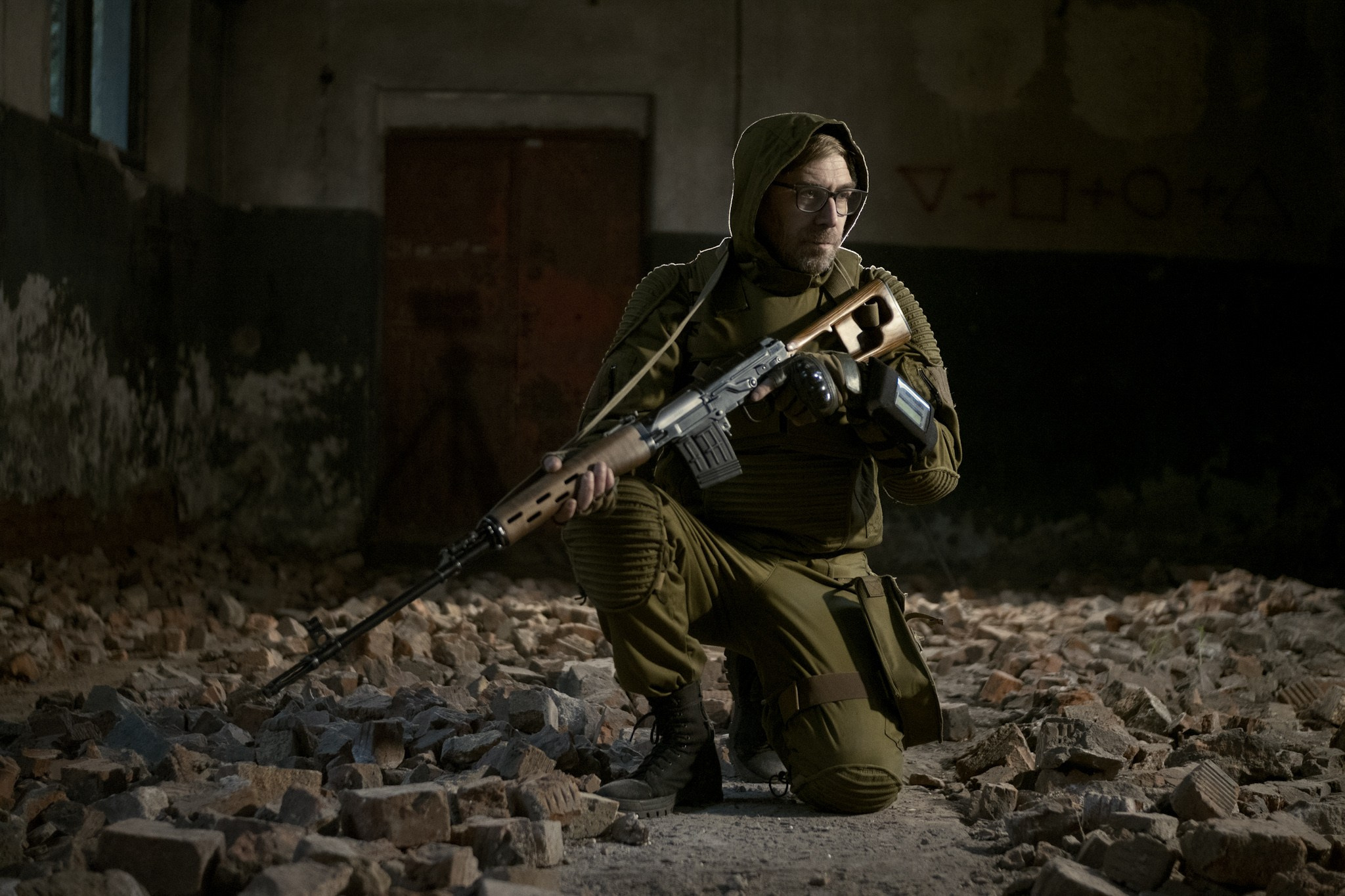 Рекламная фотосъемка оружия в Москве и Московской области