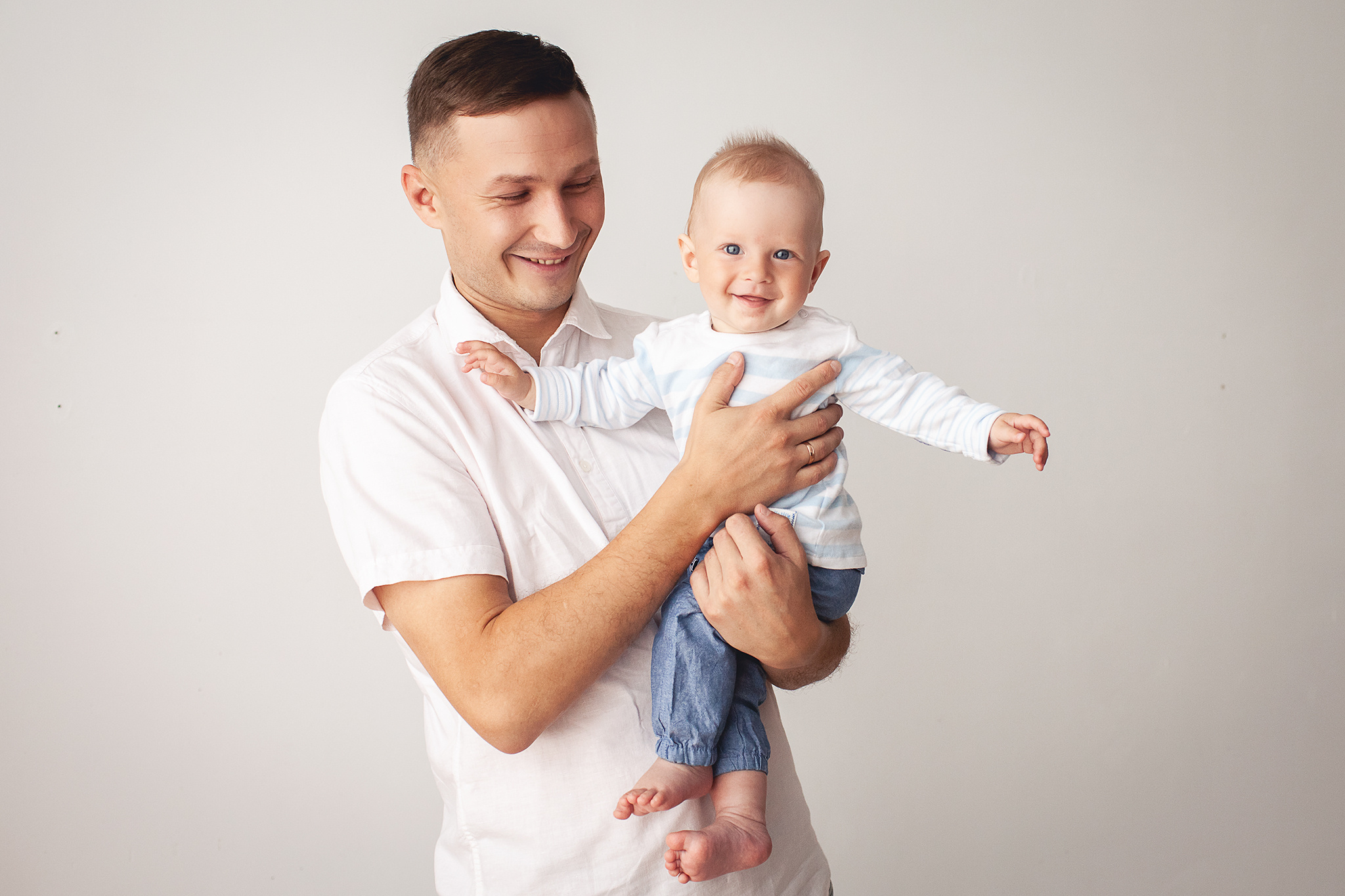 В этой статье я расскажу как проходит фотосъёмка малыша 6 месяцев. Детский фотограф в Самаре