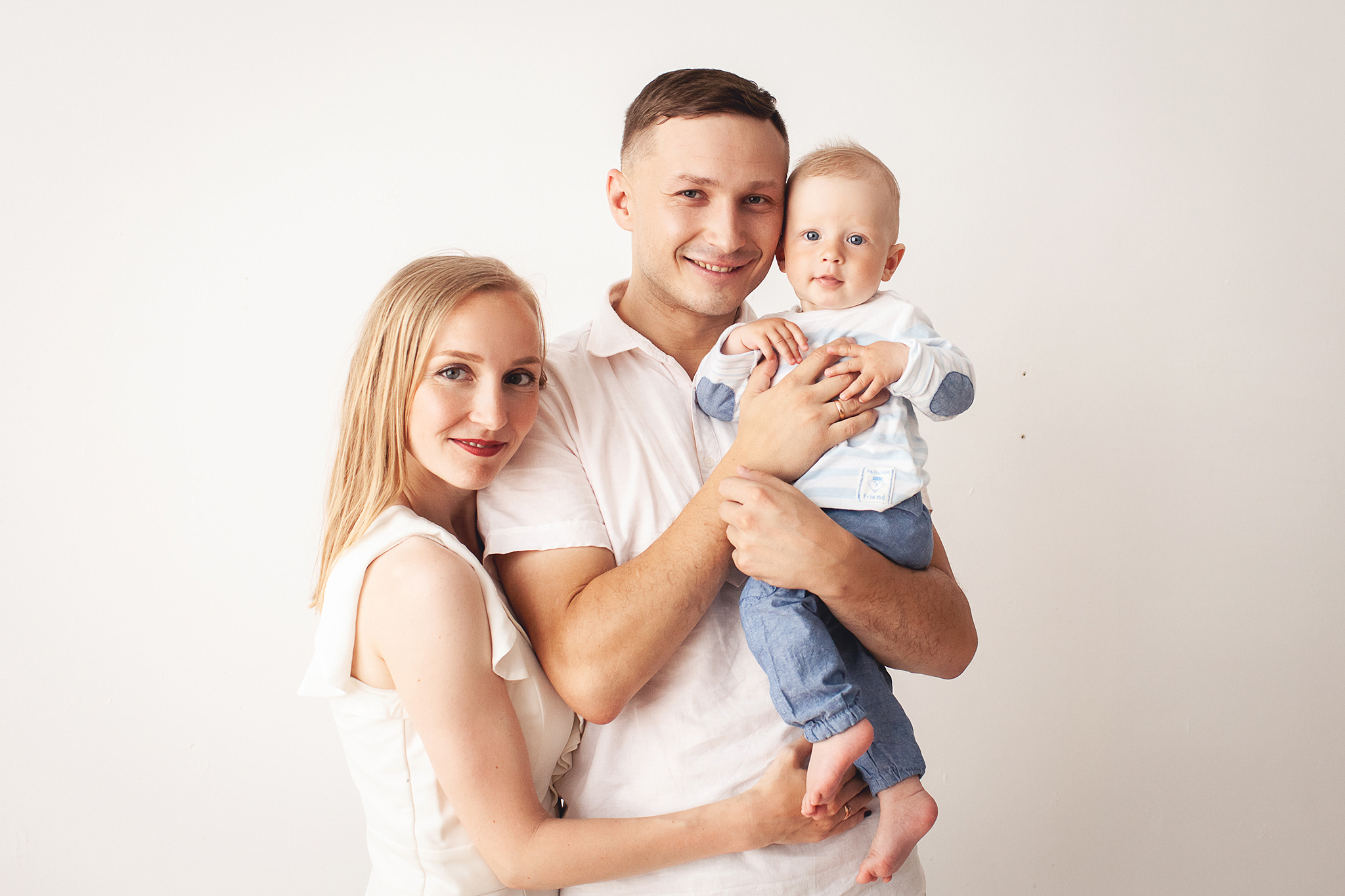 В этой статье я расскажу как проходит фотосъёмка малыша 6 месяцев. Детский фотограф в Самаре