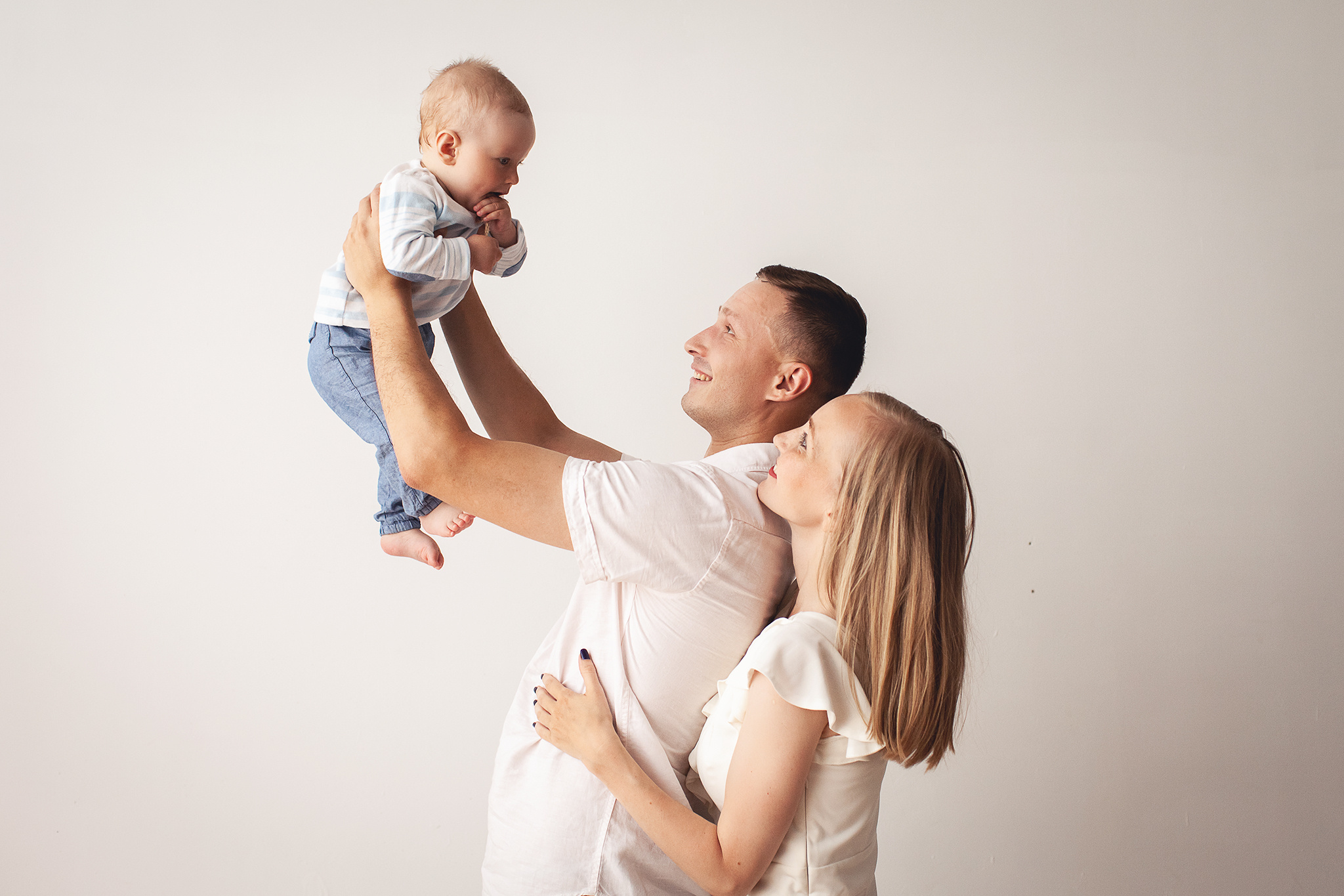 В этой статье я расскажу как проходит фотосъёмка малыша 6 месяцев. Детский фотограф в Самаре