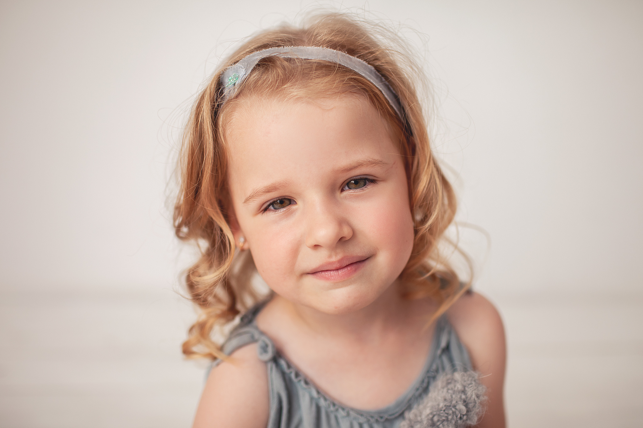 Детский портрет четырёхлетней Даши. Детский фотограф в Самаре