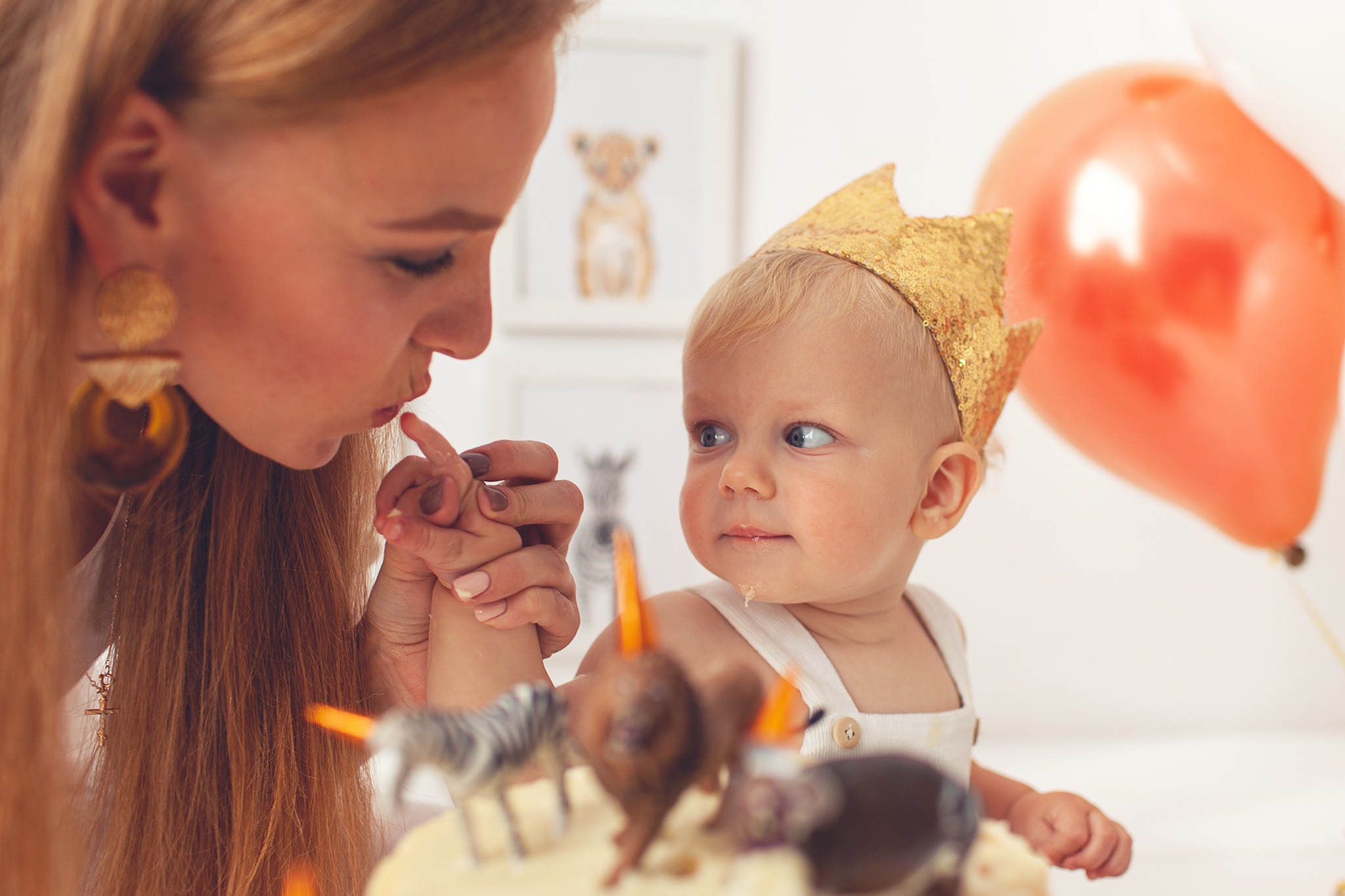 Когда тебя зовут Лев🦁, то и первый День рождения соответствующий🔥⠀Весь. Детский фотограф в Самаре